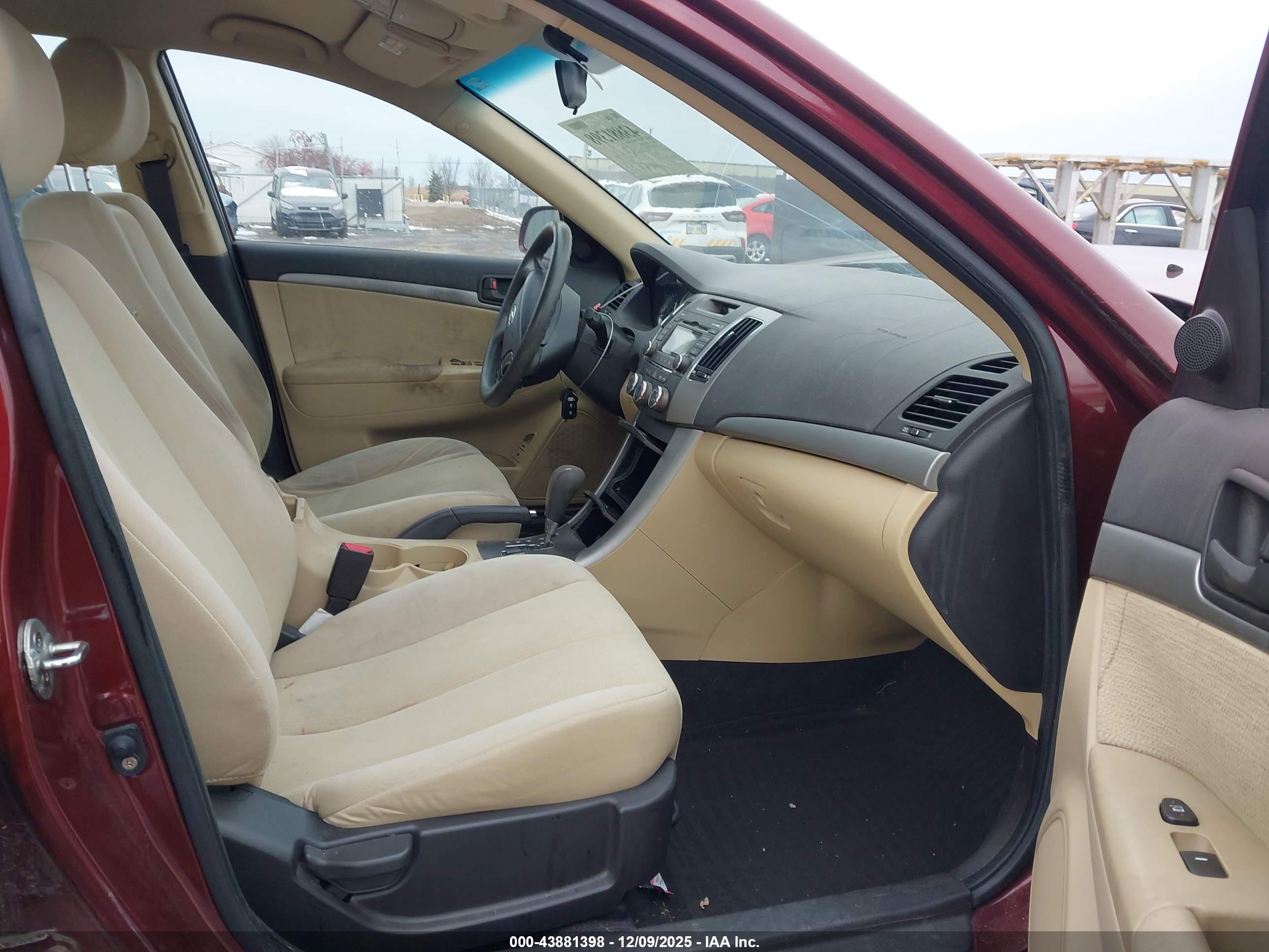 HYUNDAI SONATA image 5
