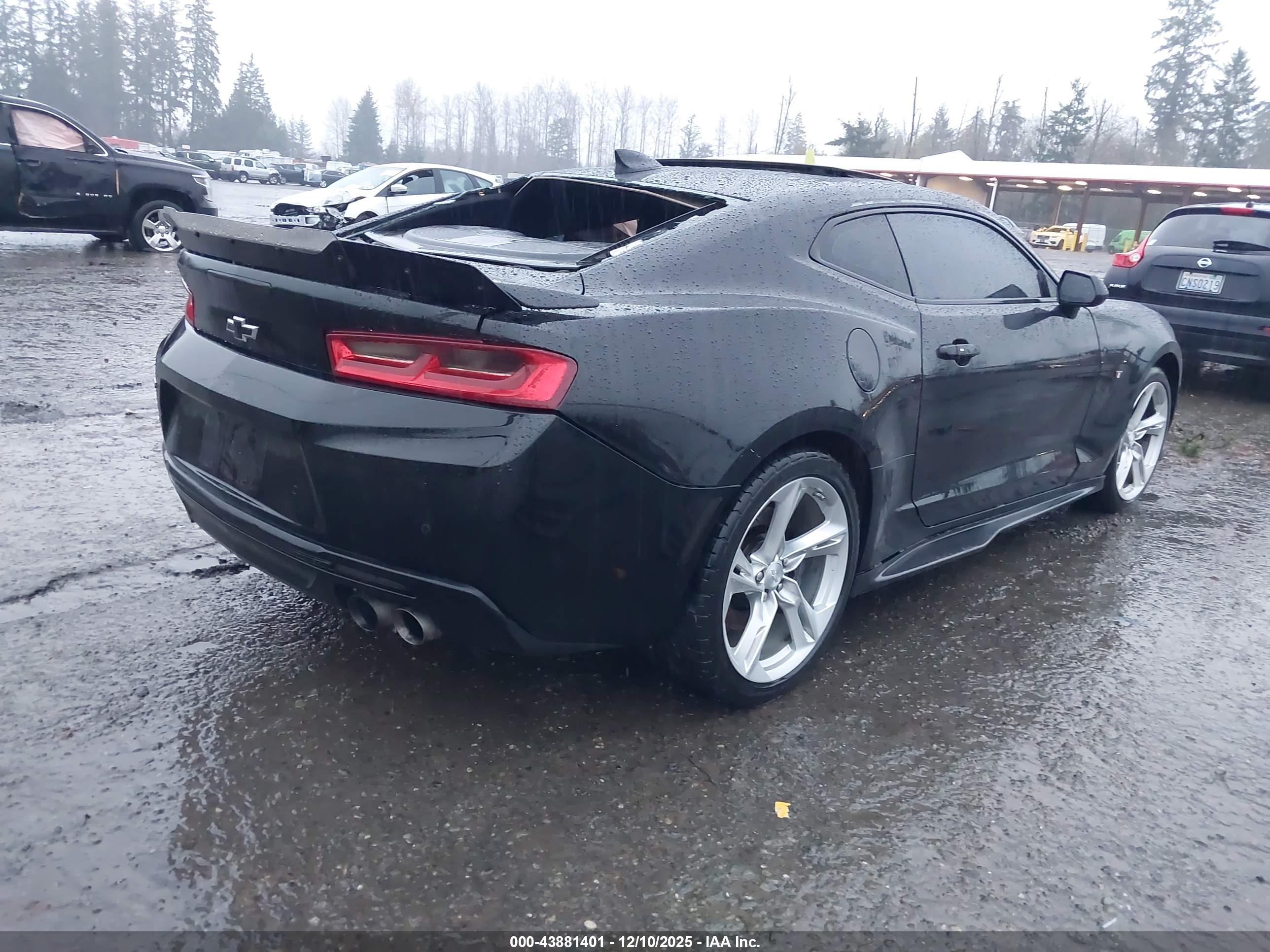 CHEVROLET CAMARO image 4