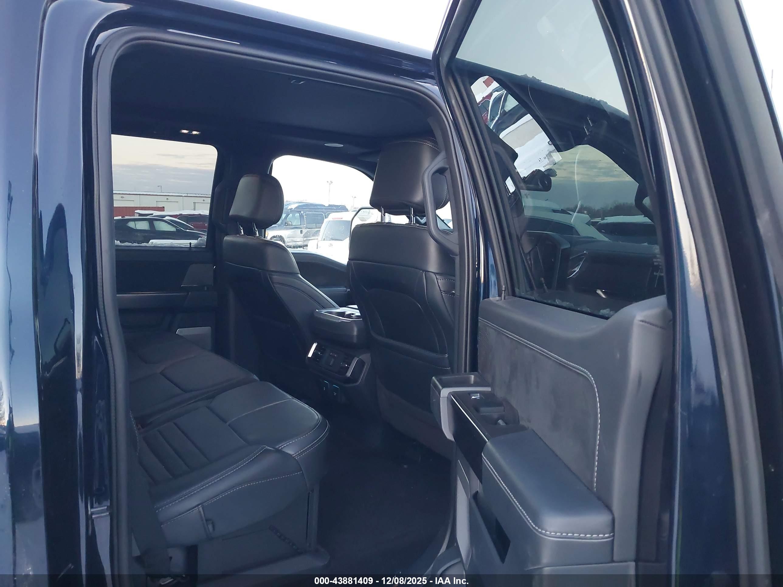 FORD F-150 image 8