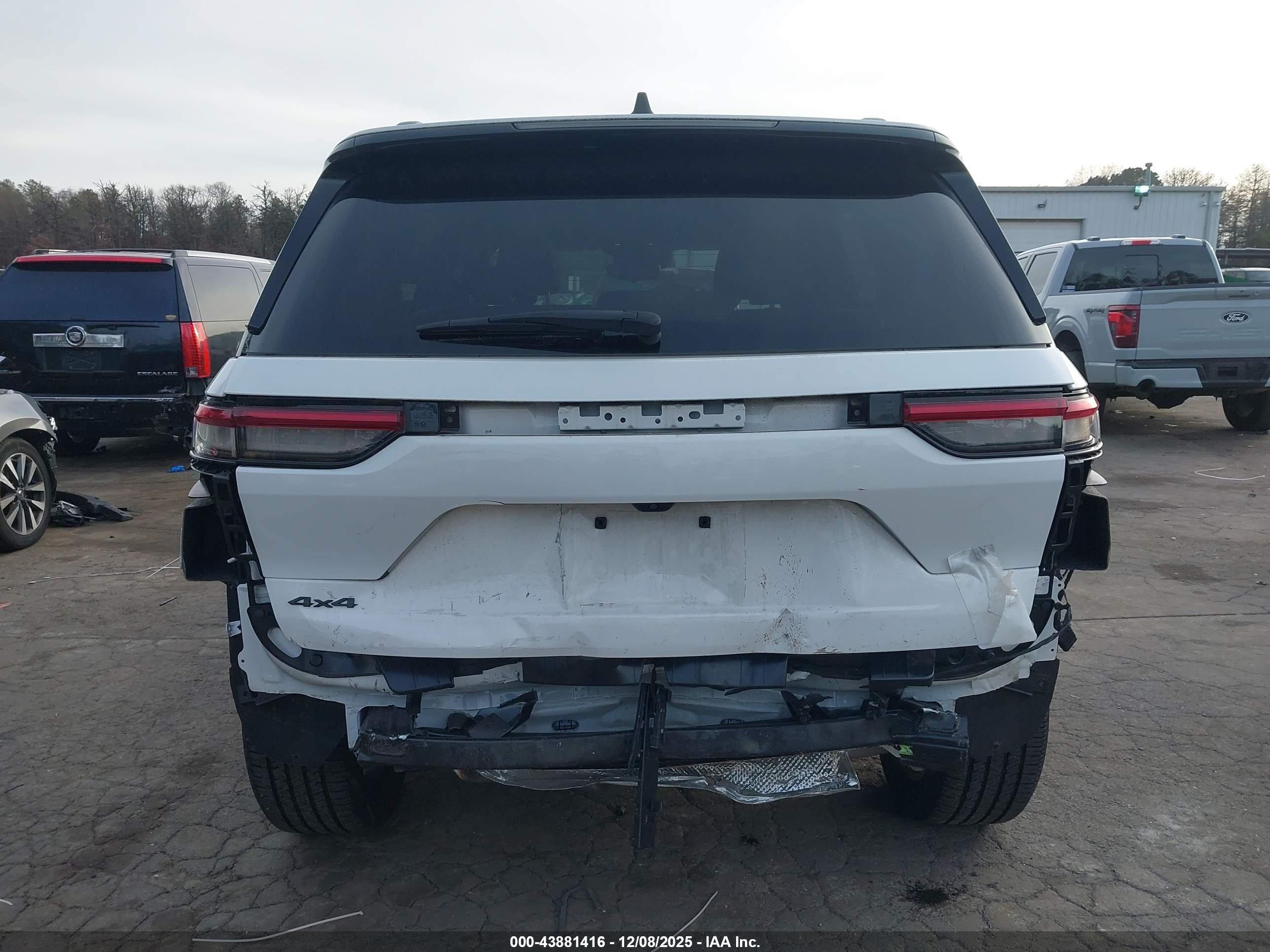 JEEP GRAND image 6