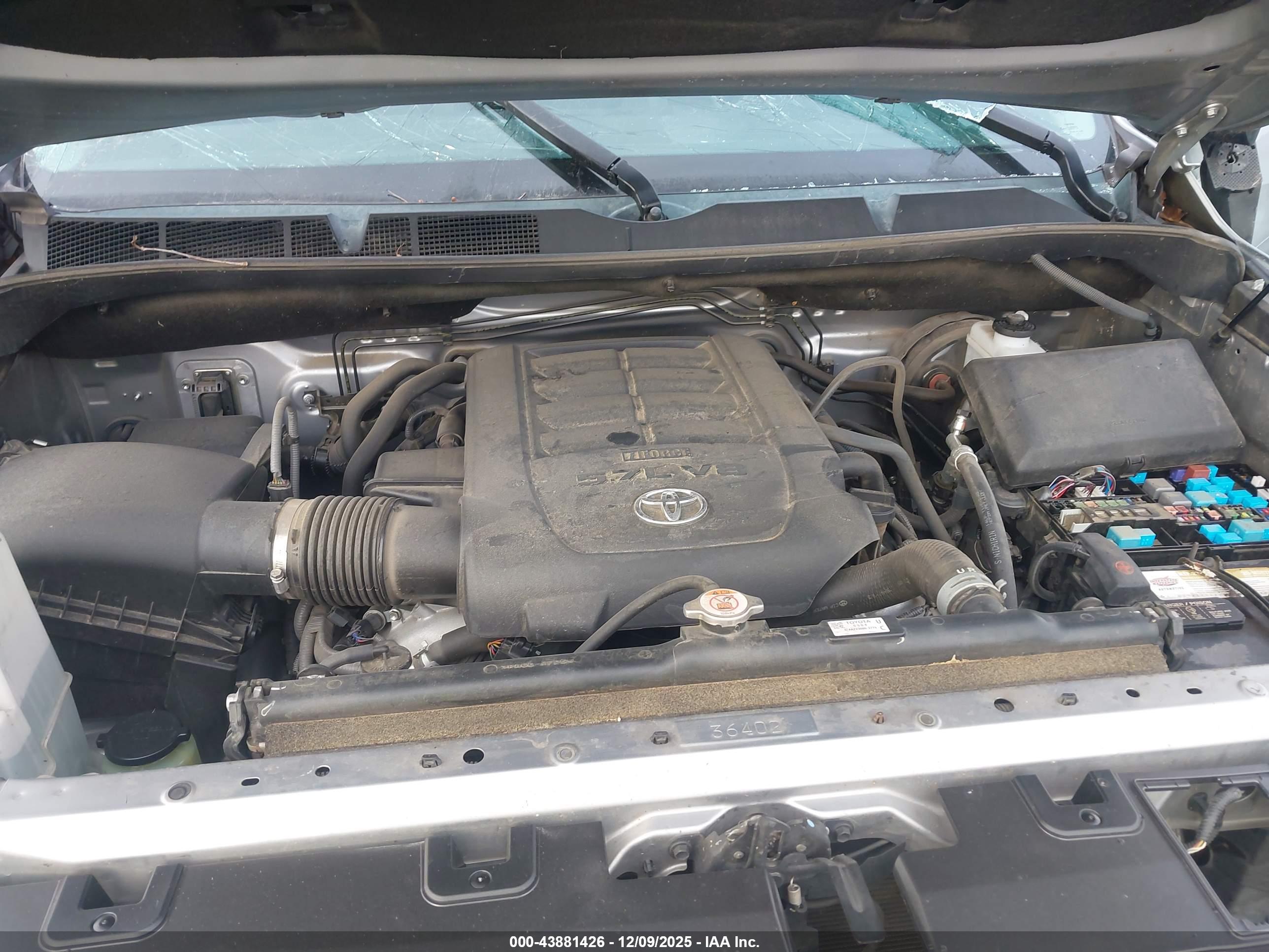TOYOTA TUNDRA image 10