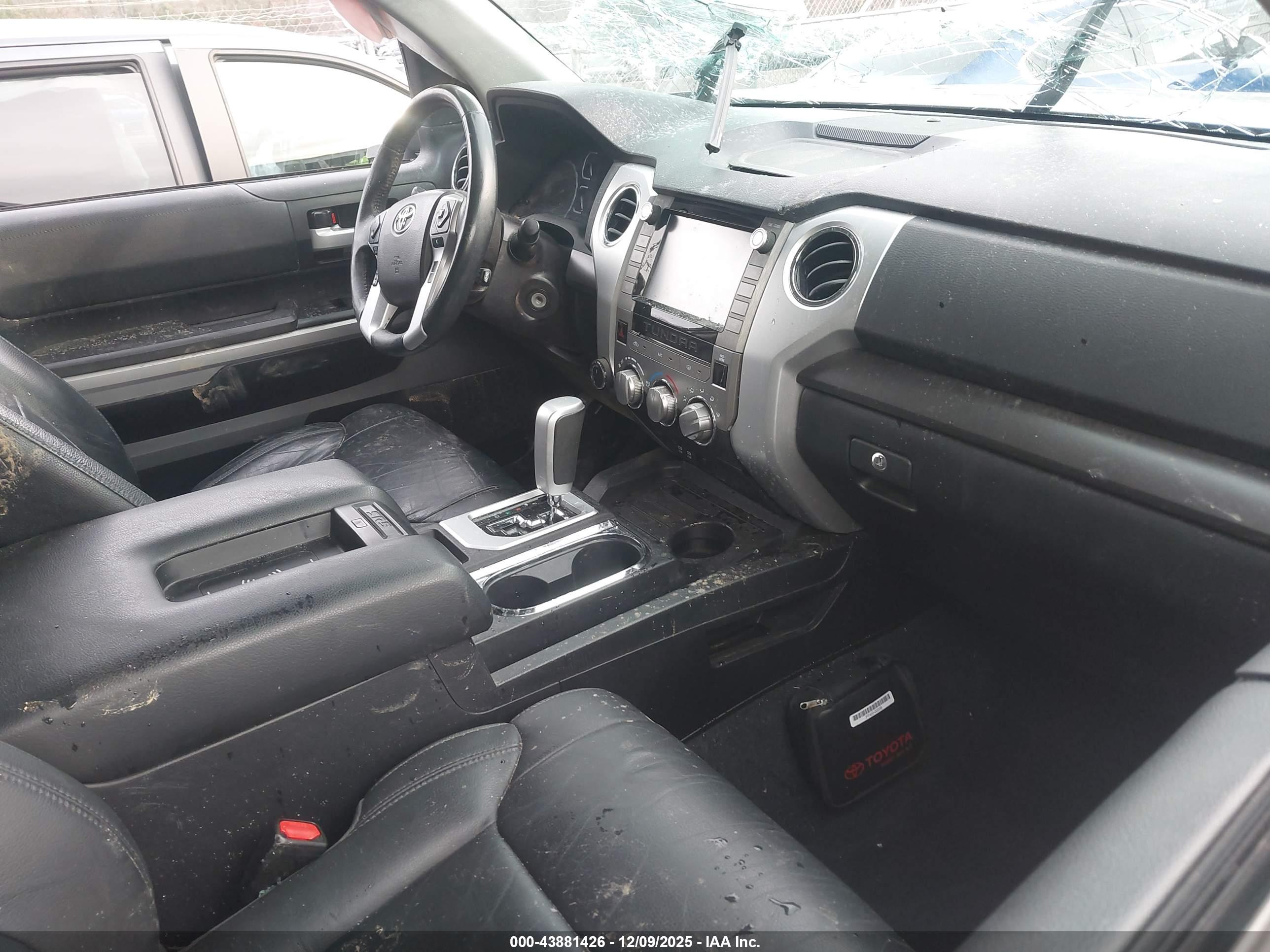 TOYOTA TUNDRA image 5