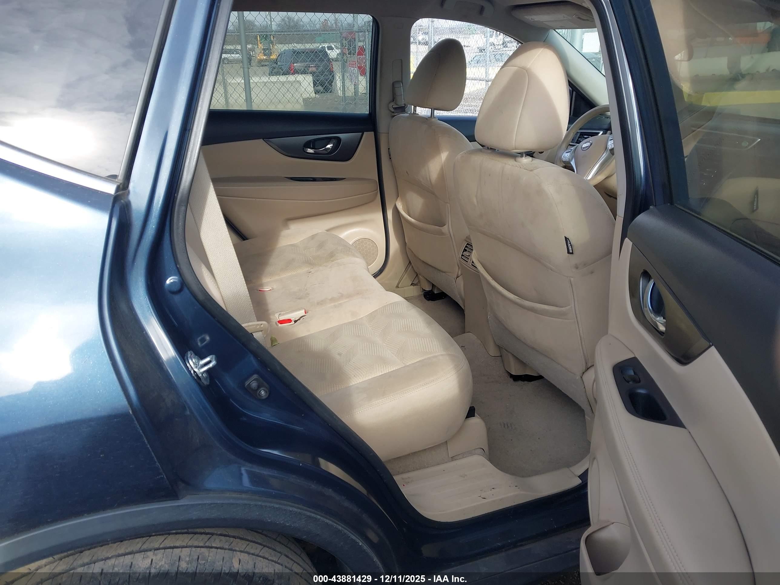 NISSAN ROGUE image 8