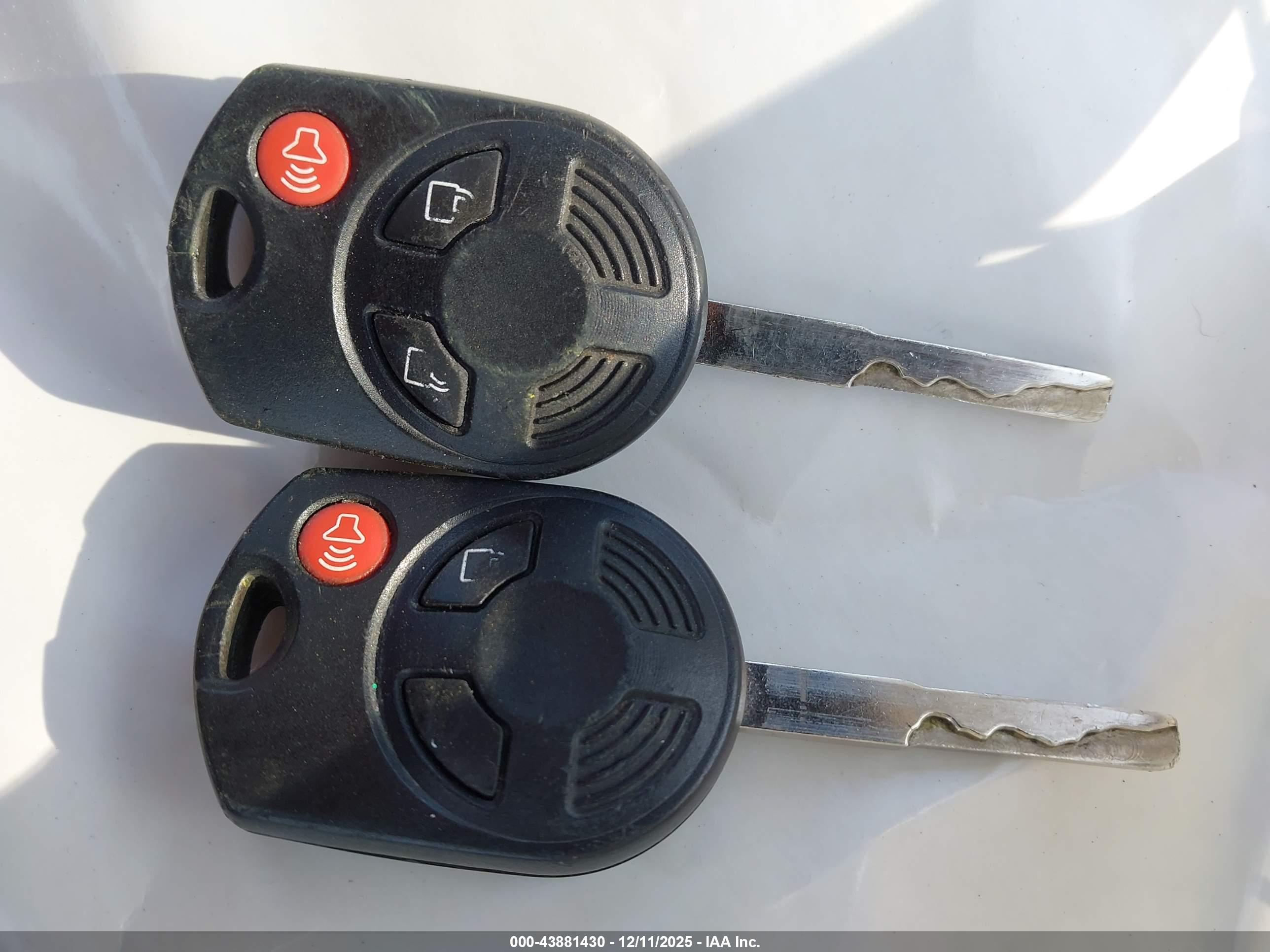 FORD ESCAPE image 11
