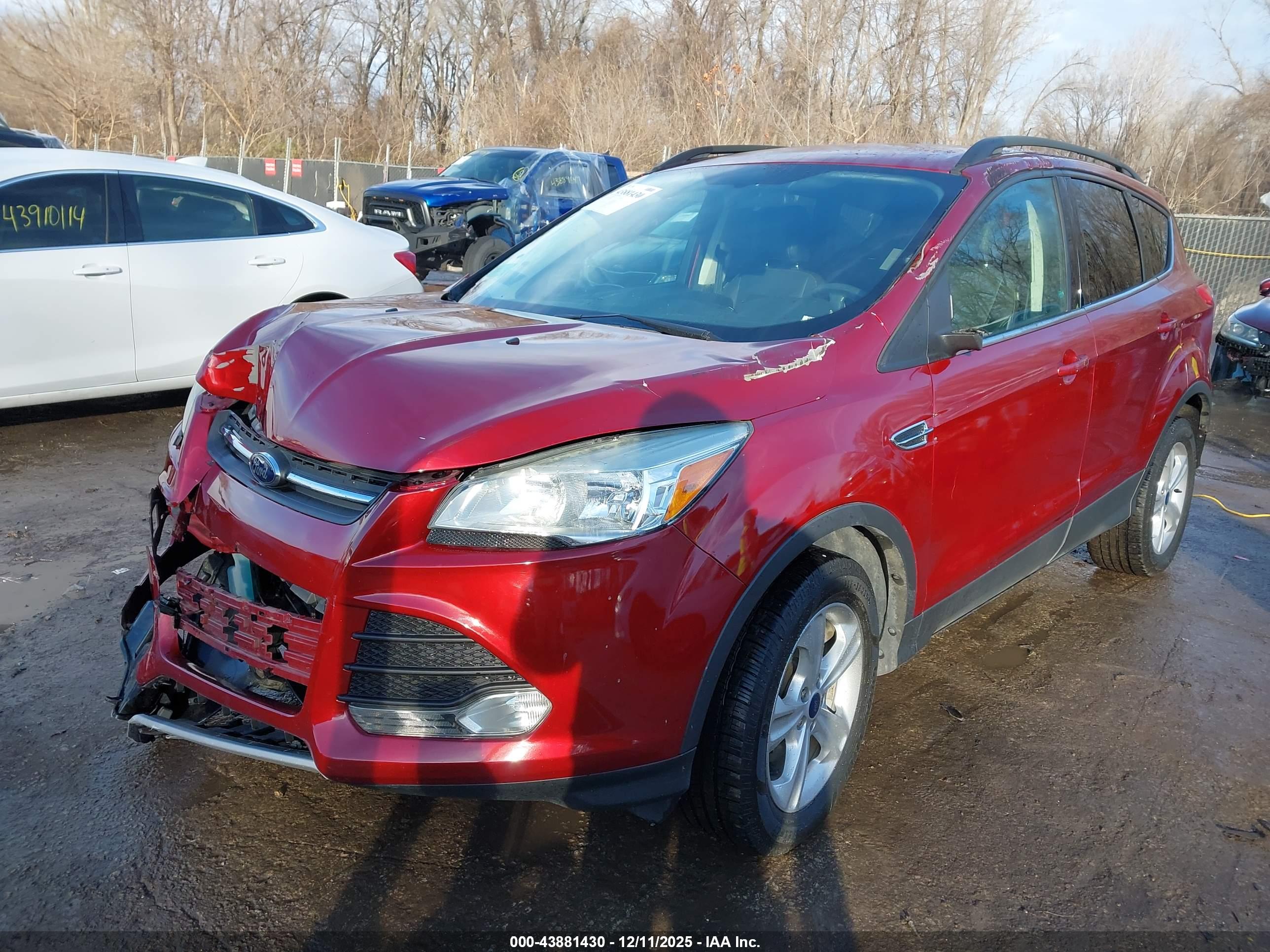 FORD ESCAPE image 2