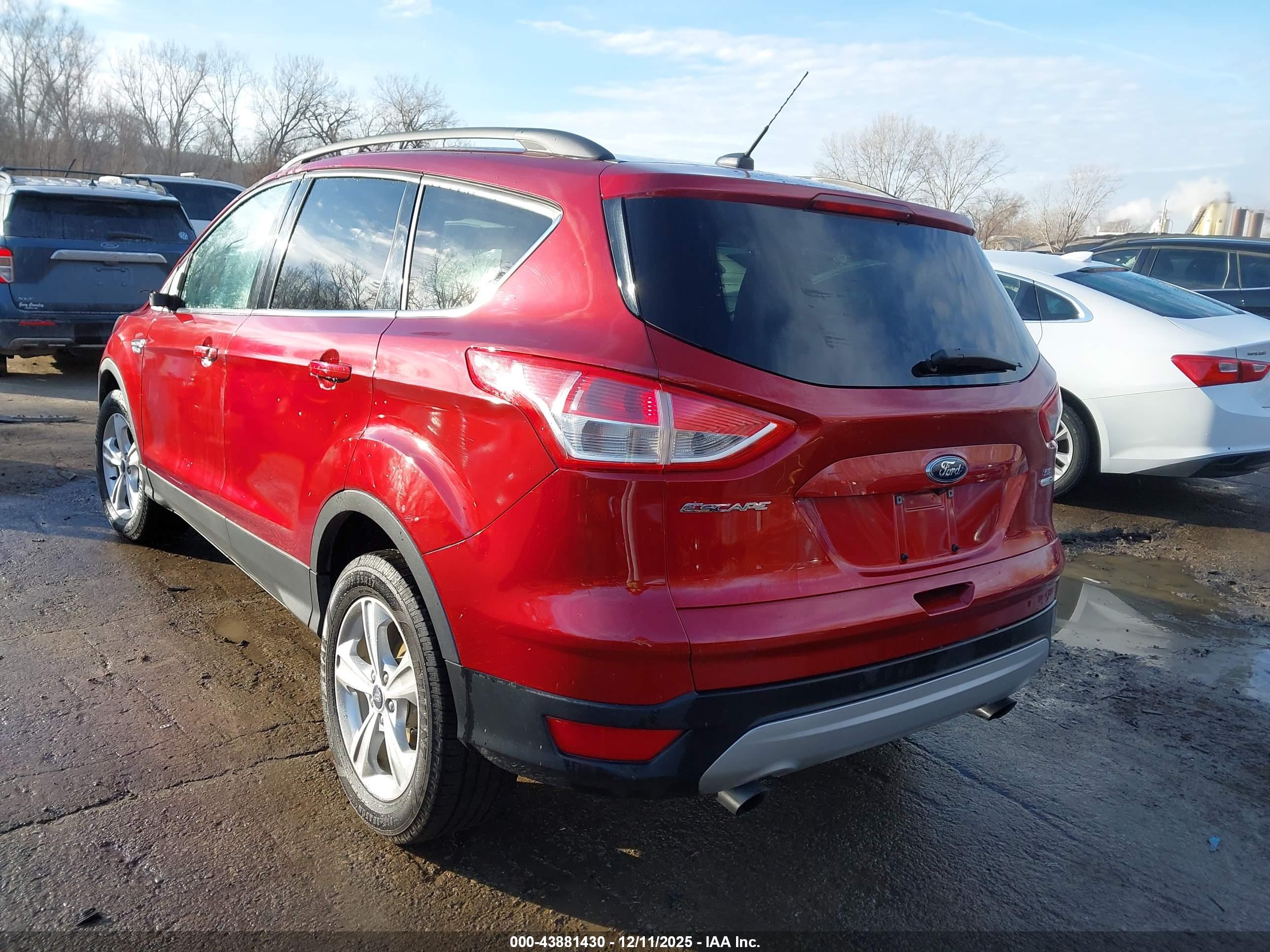 FORD ESCAPE image 3