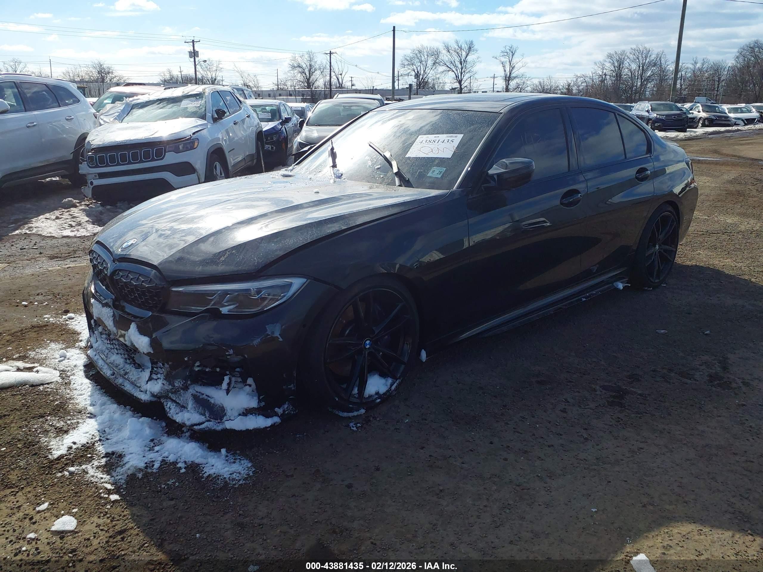 BMW 3 image 2