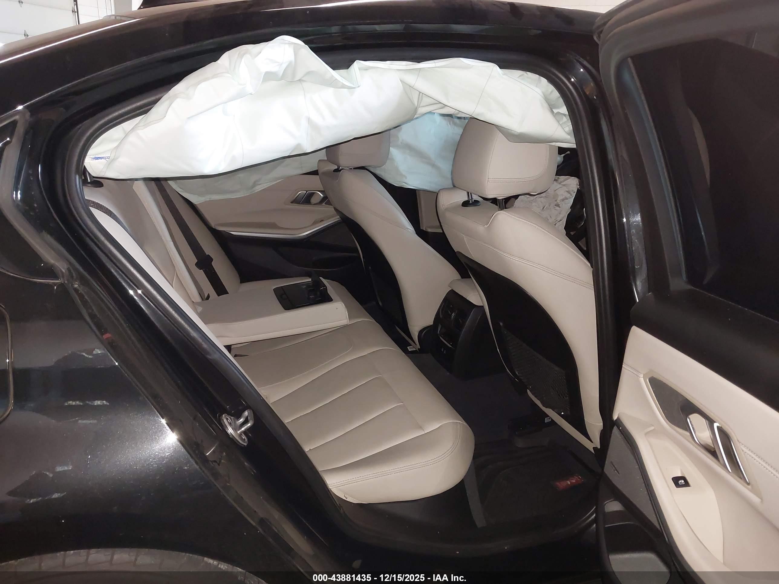 BMW 3 image 8