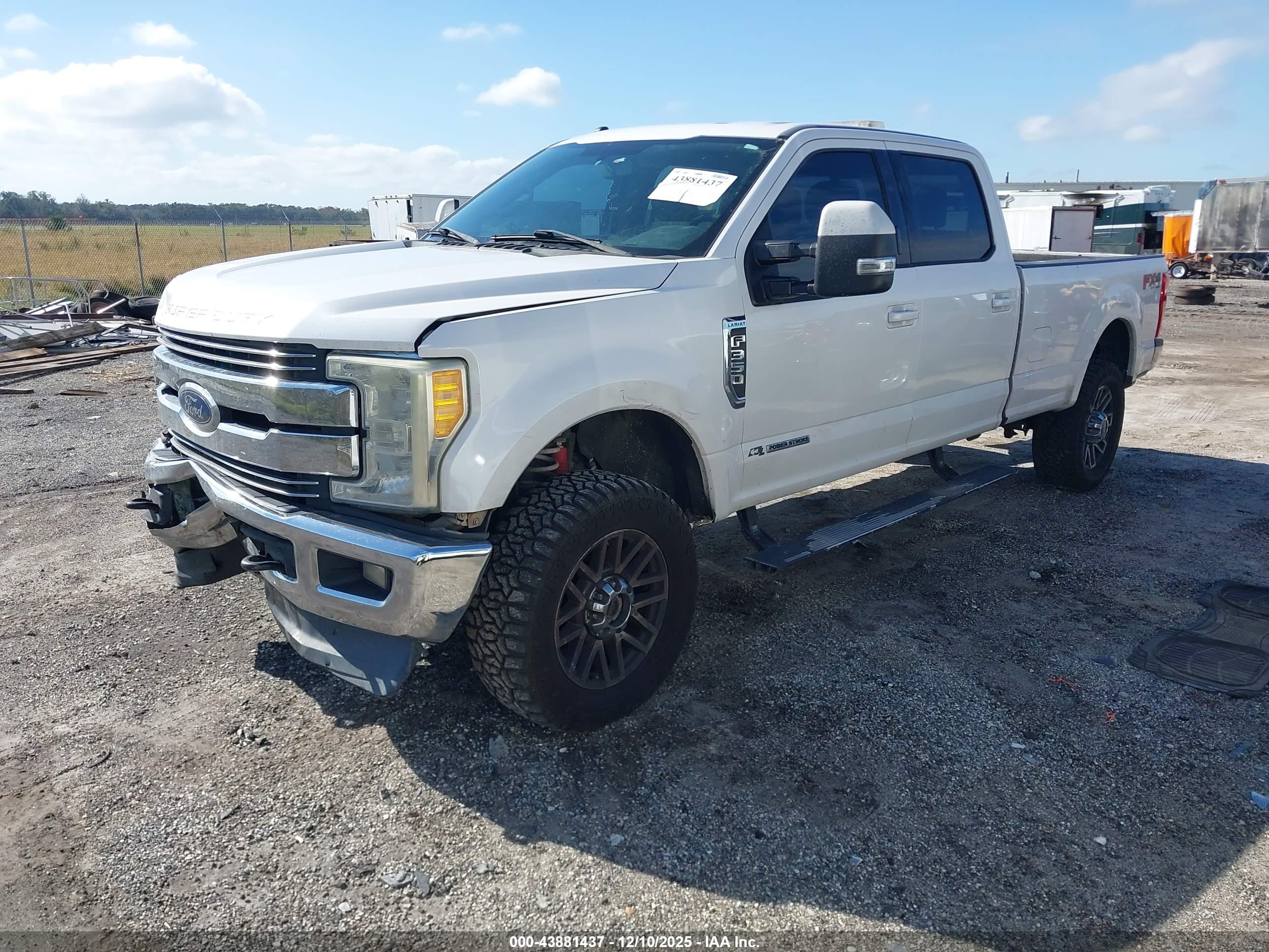FORD F-350 image 2
