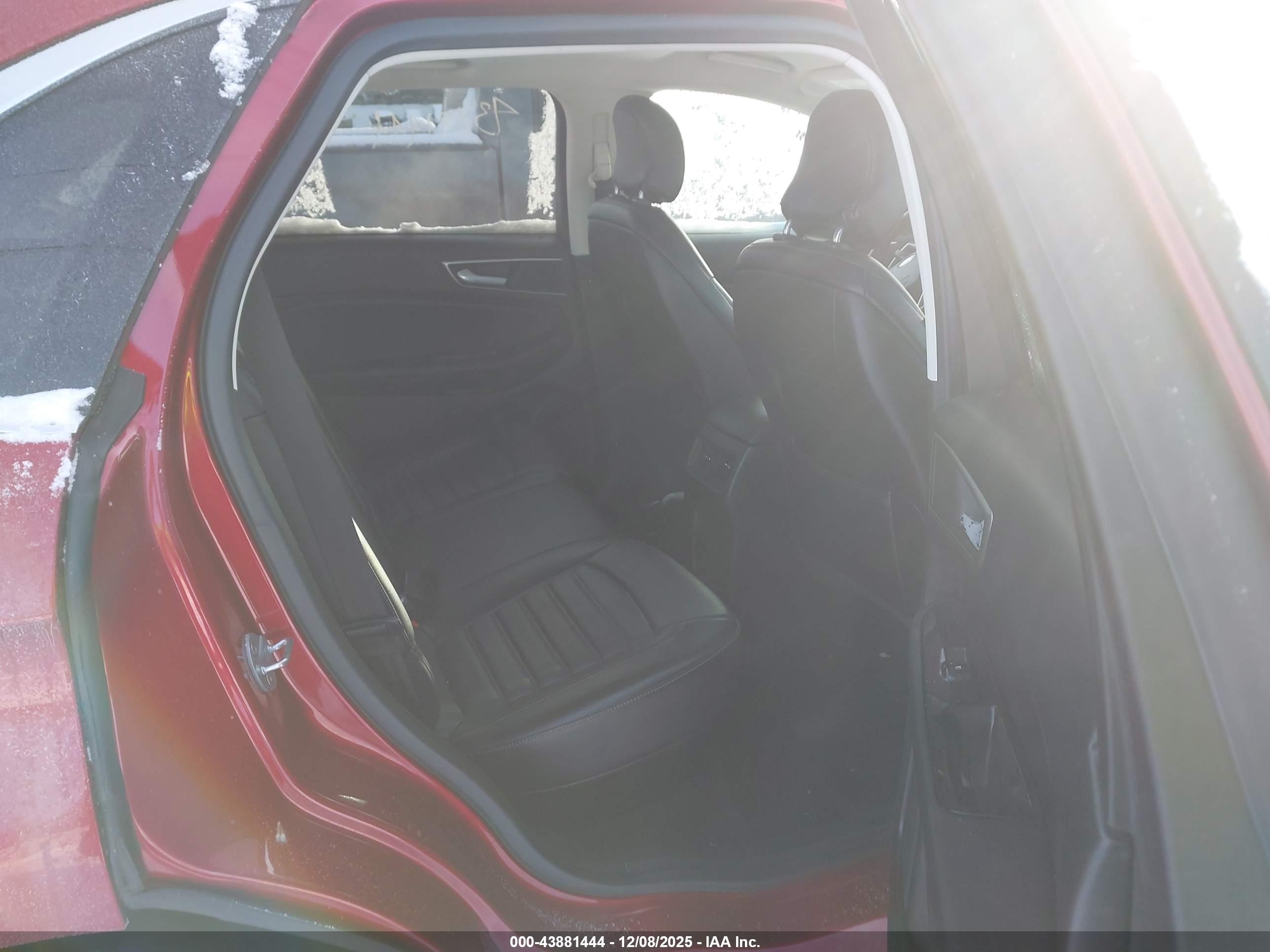 FORD EDGE image 8