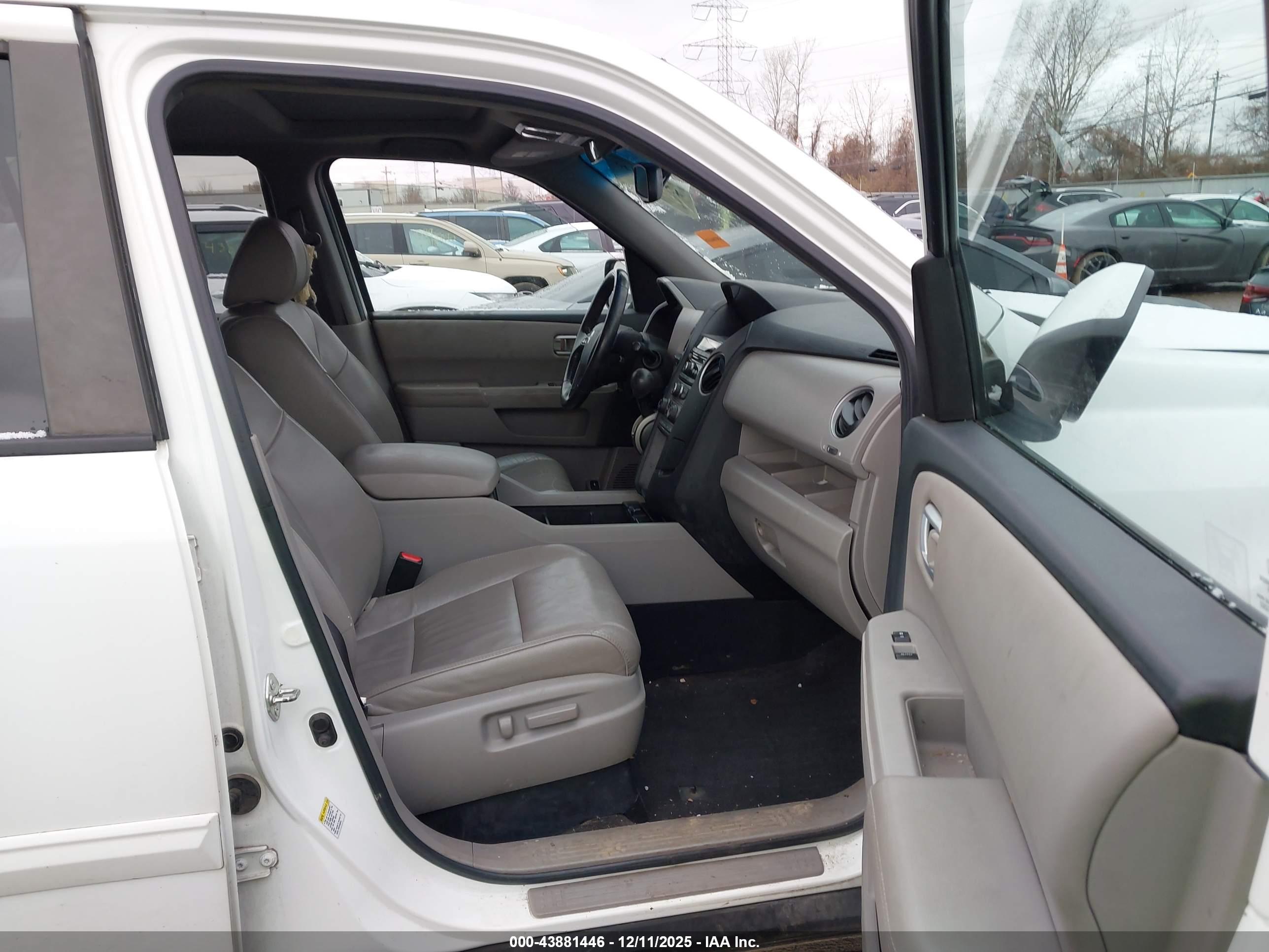 HONDA PILOT image 5