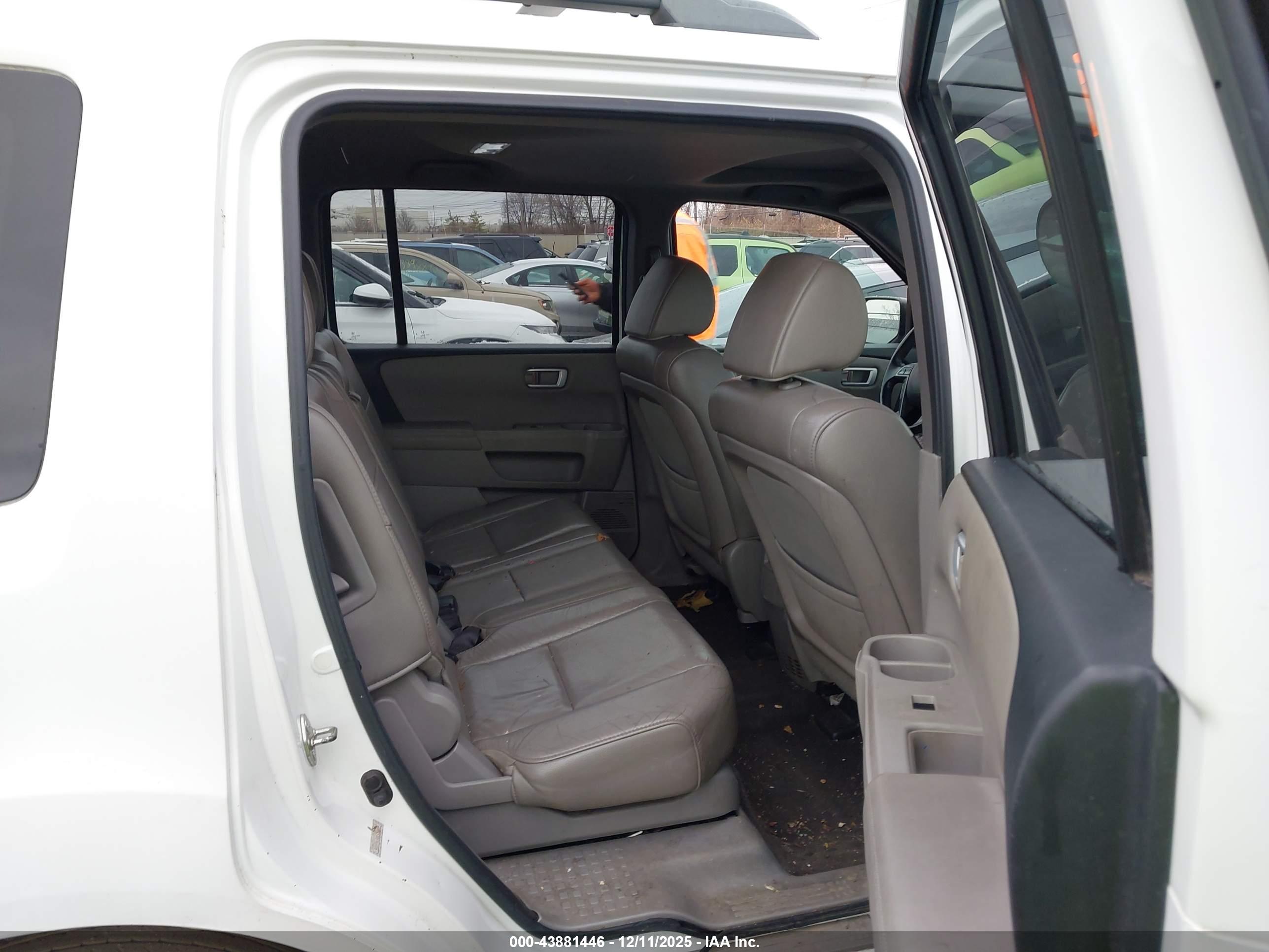 HONDA PILOT image 8