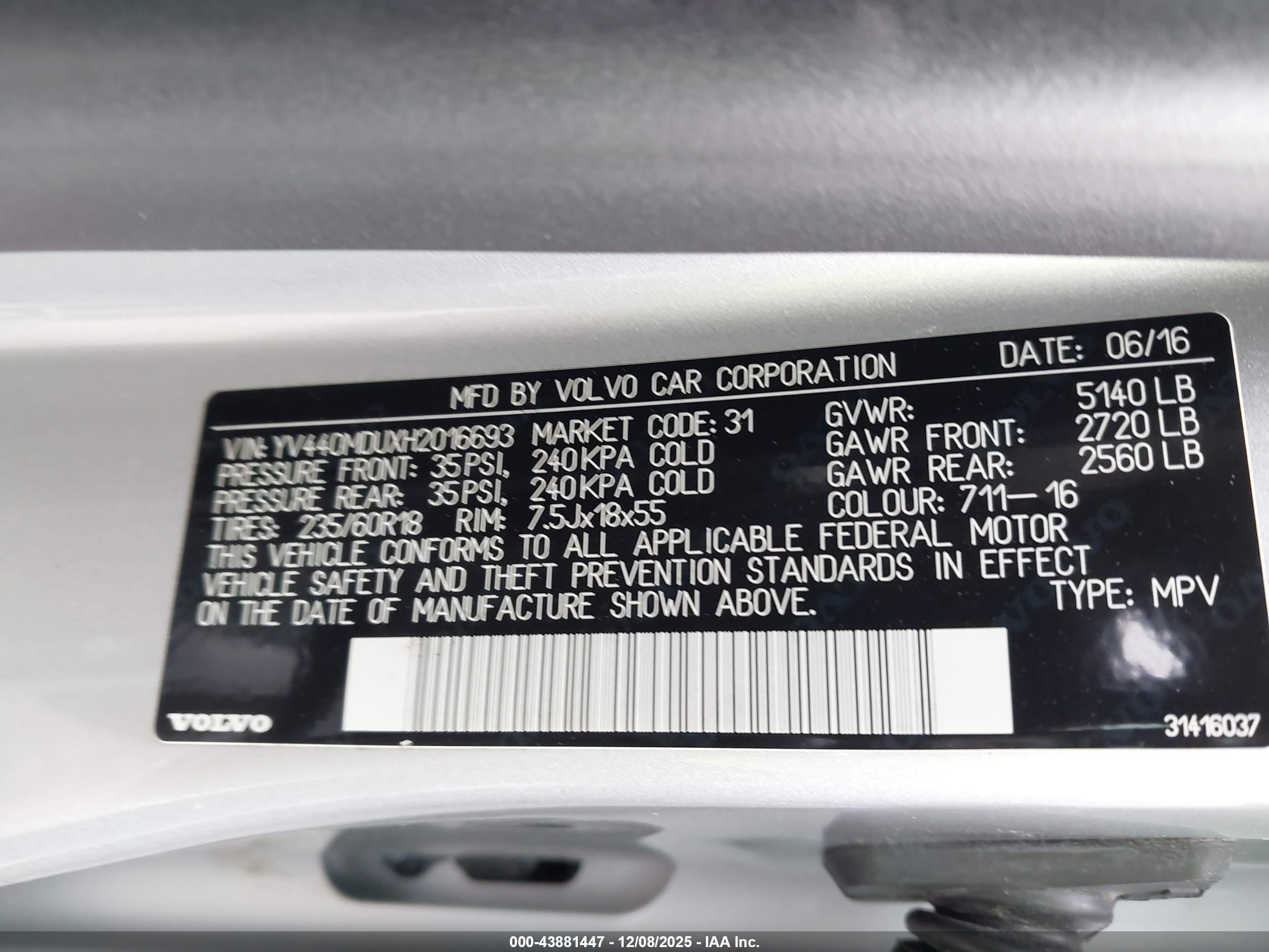 VOLVO XC60 image 9