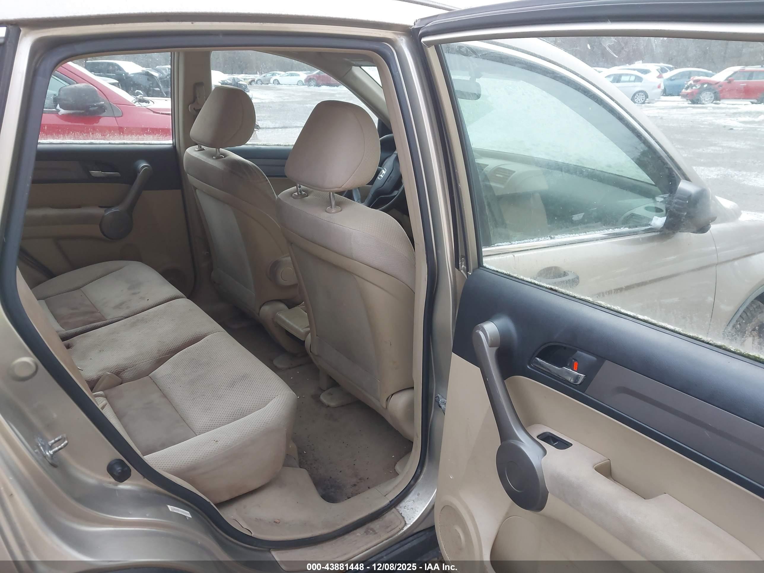 HONDA CR-V image 8