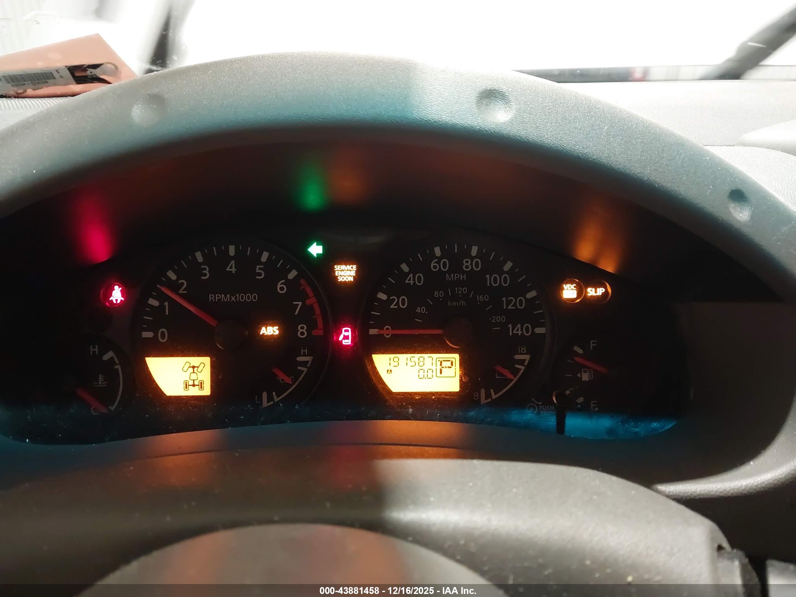 NISSAN FRONTIER image 7