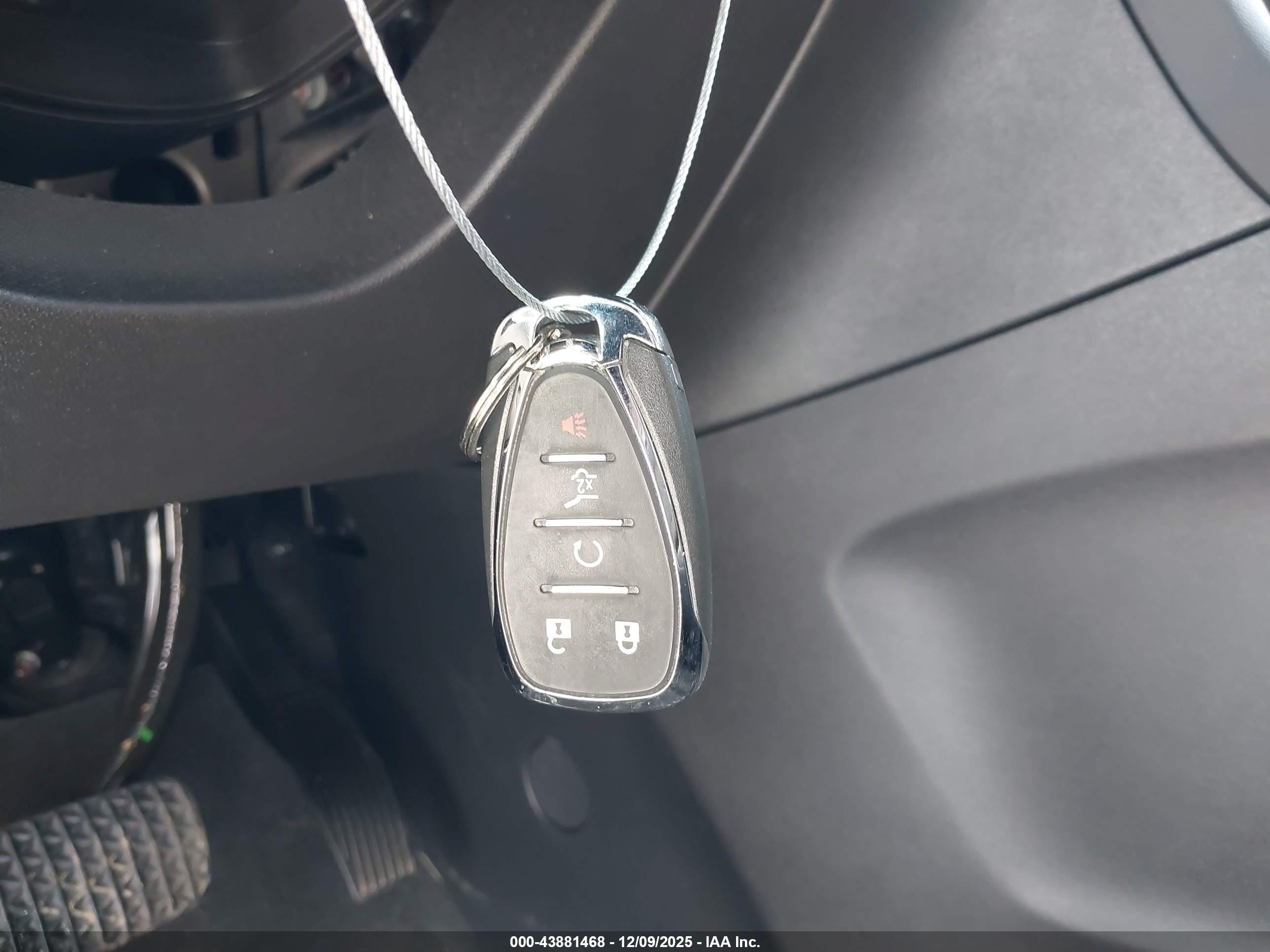 CHEVROLET EQUINOX image 11
