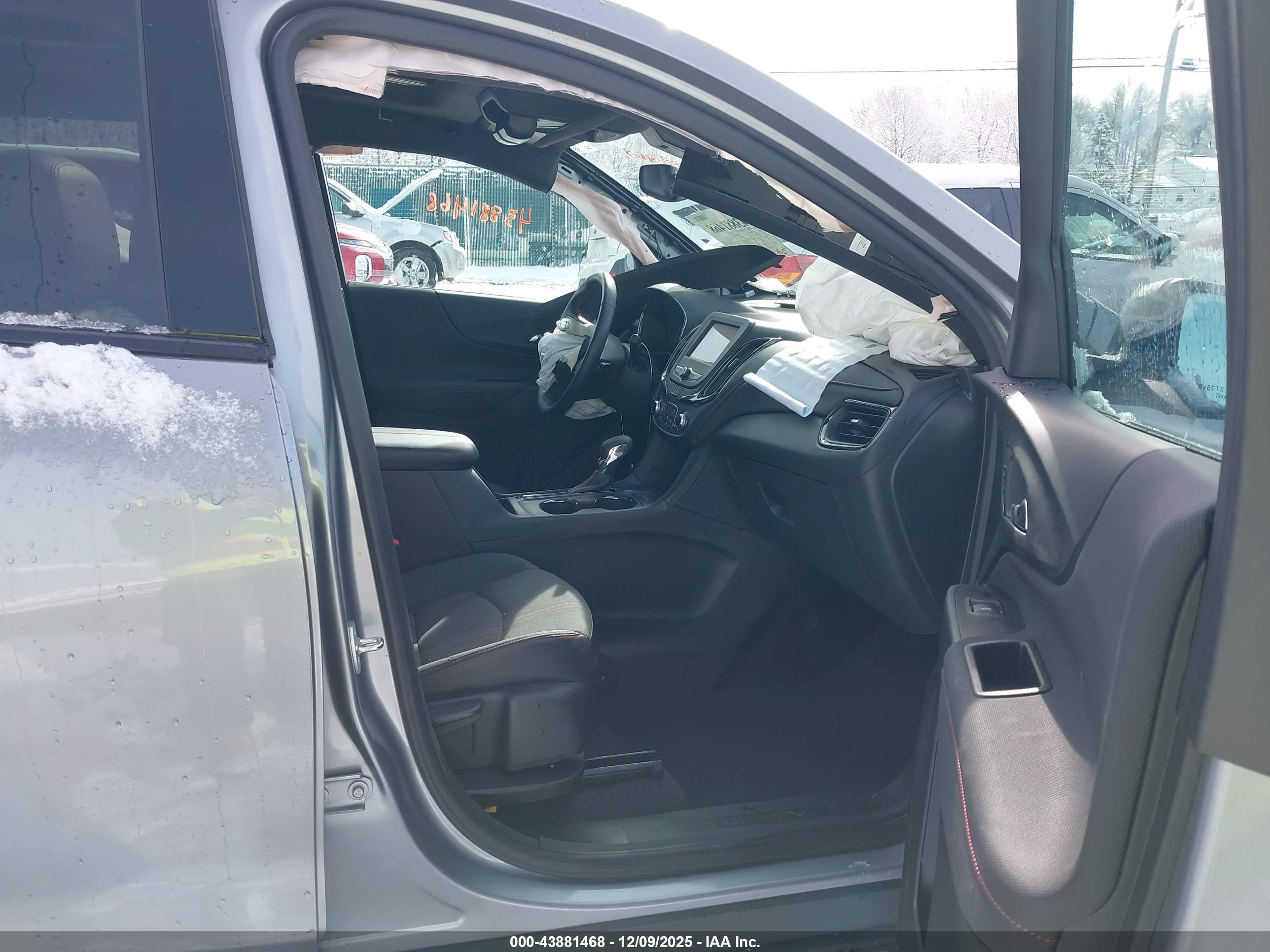 CHEVROLET EQUINOX image 5