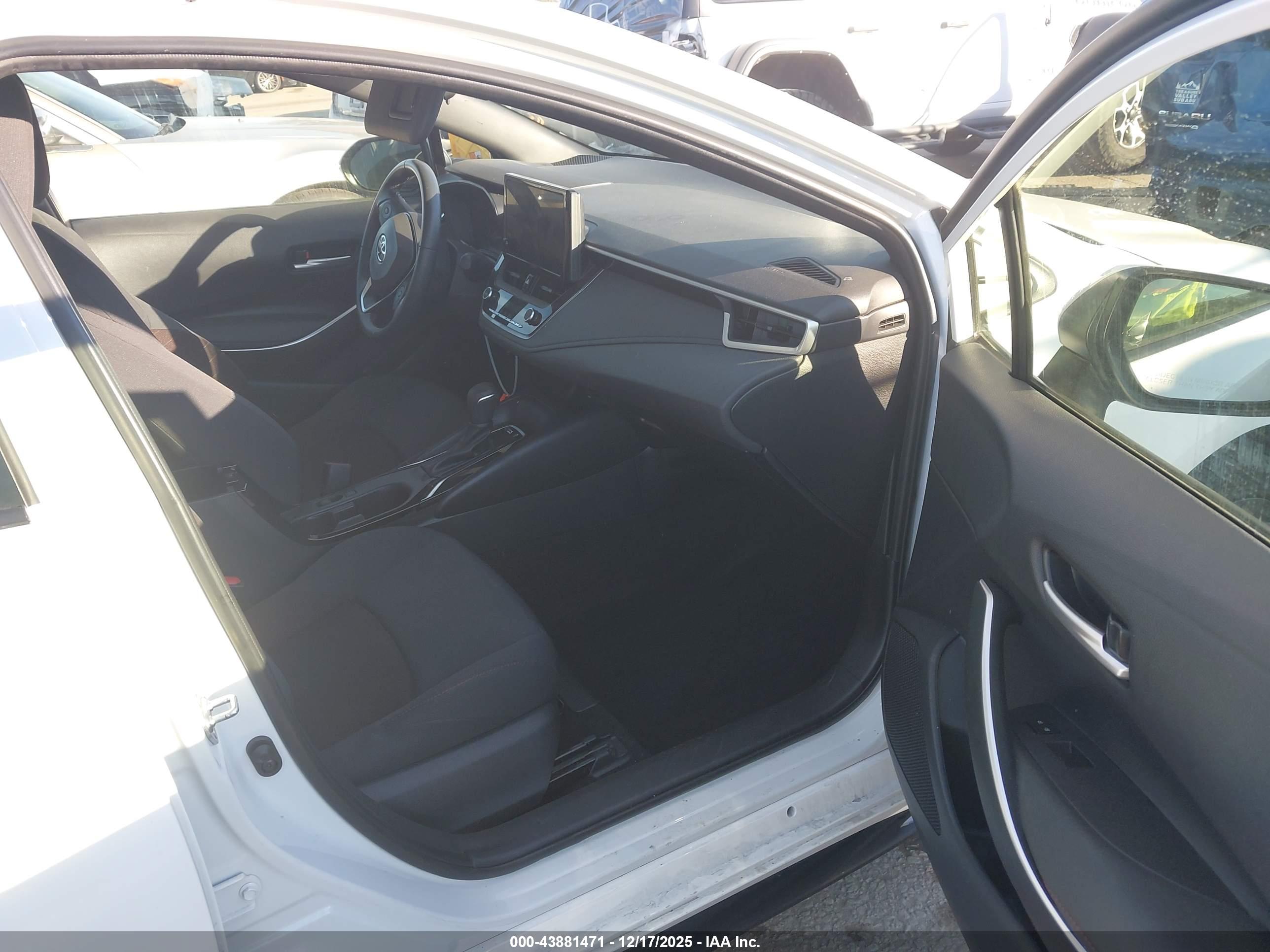 TOYOTA COROLLA image 5