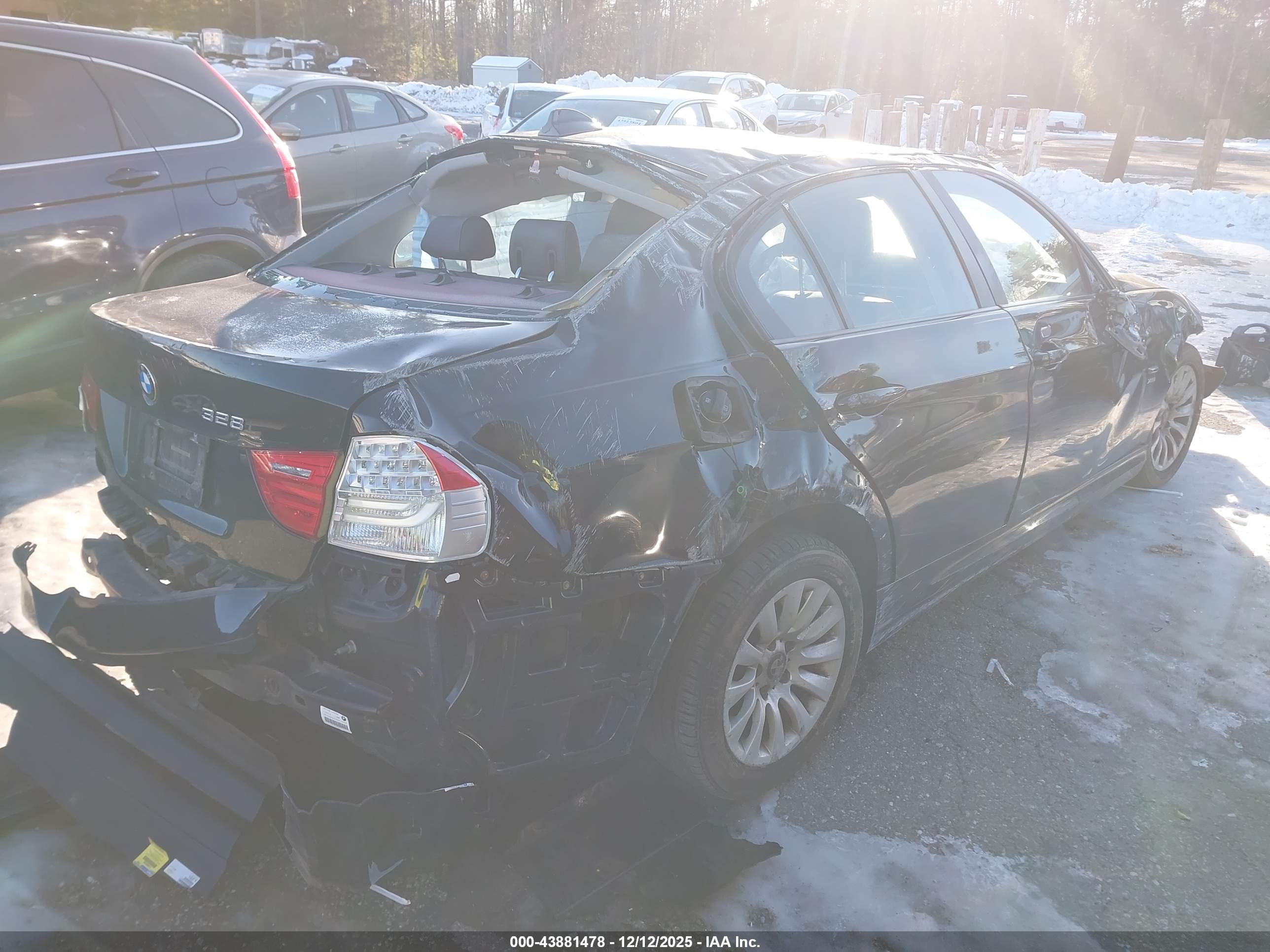 BMW 328I image 4