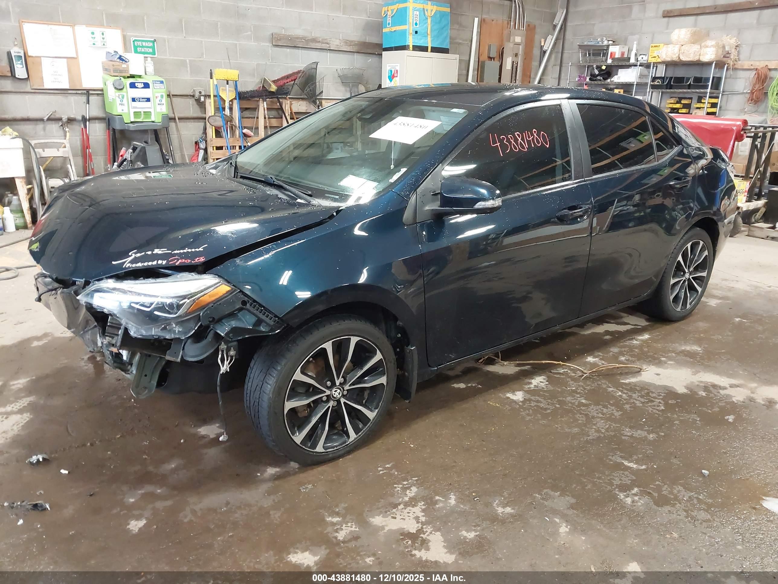 TOYOTA COROLLA image 2