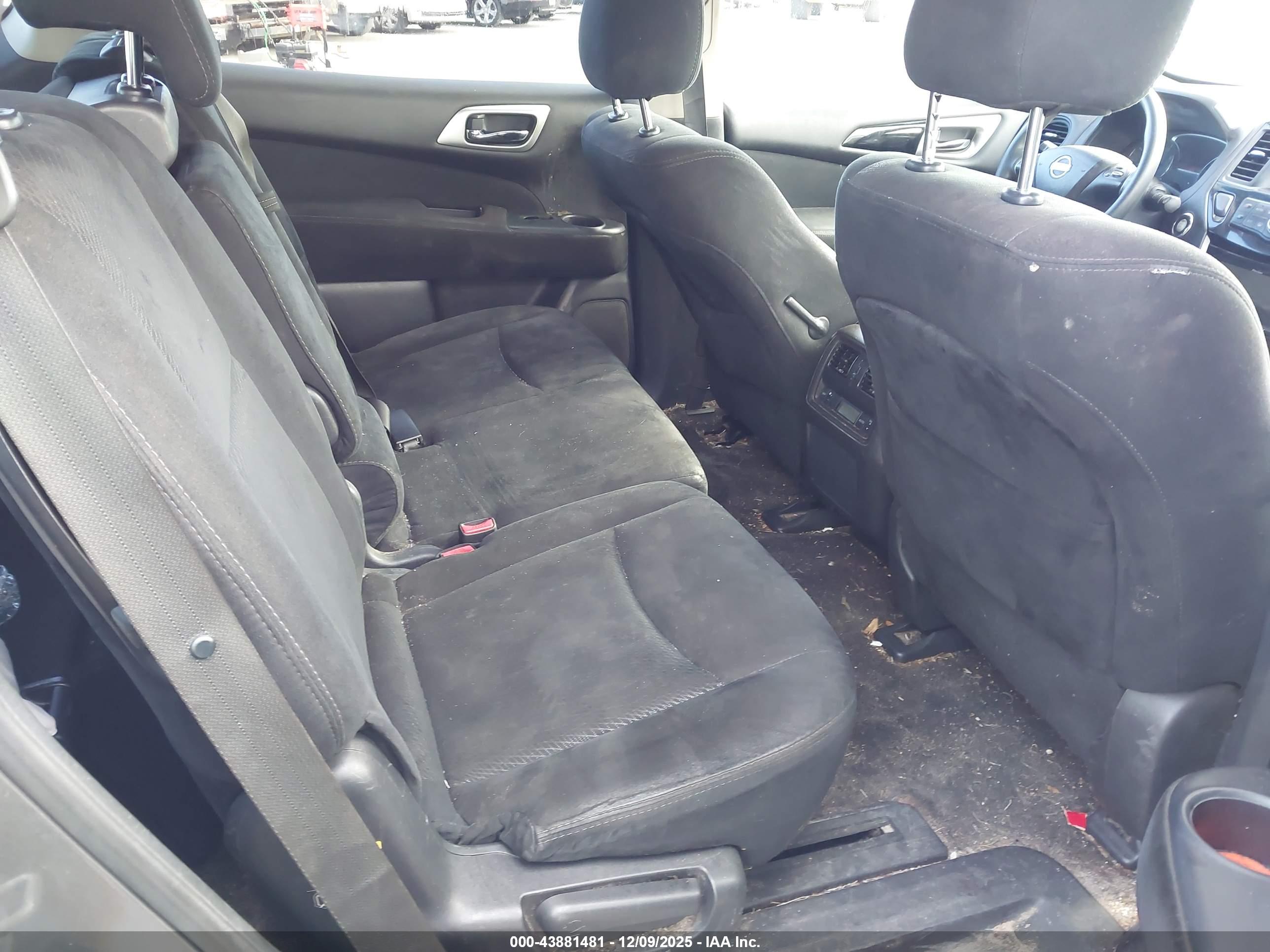 NISSAN PATHFINDER image 8