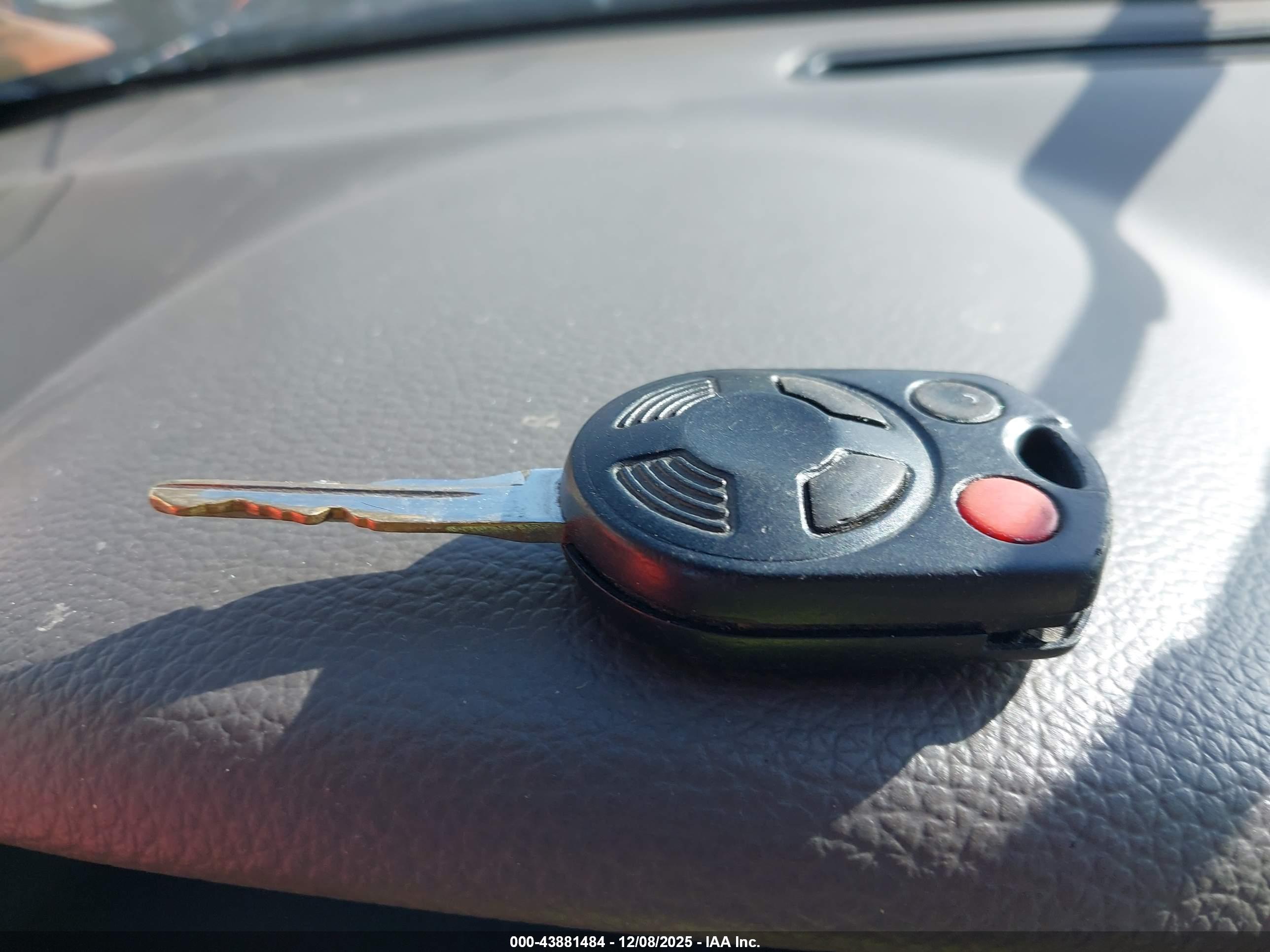 FORD FUSION image 11