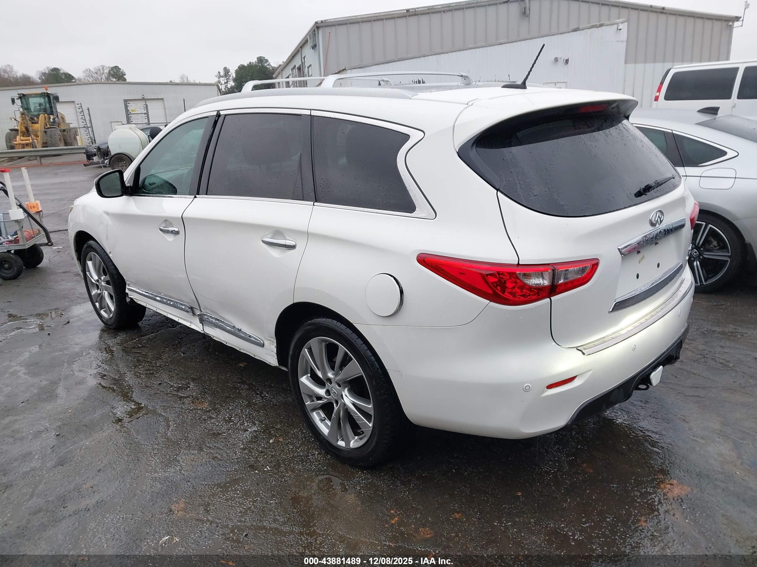 INFINITI JX35 image 3