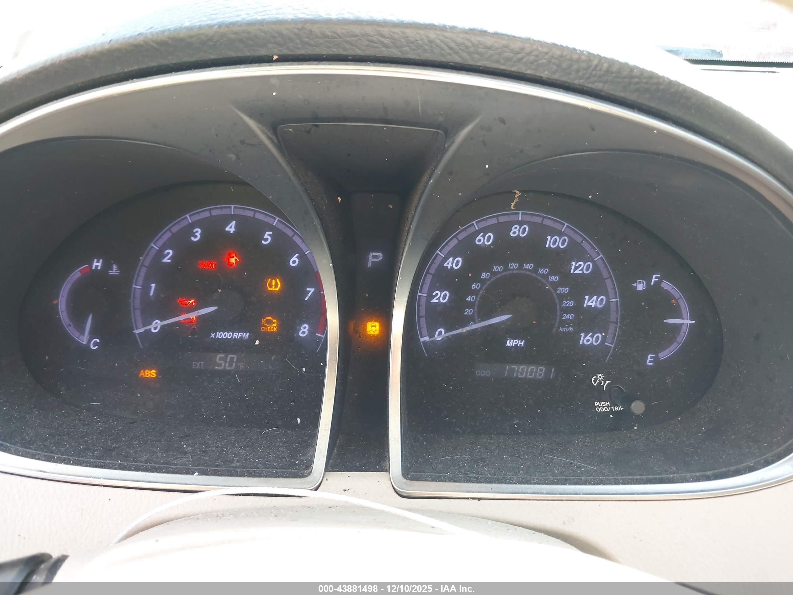 TOYOTA AVALON image 7