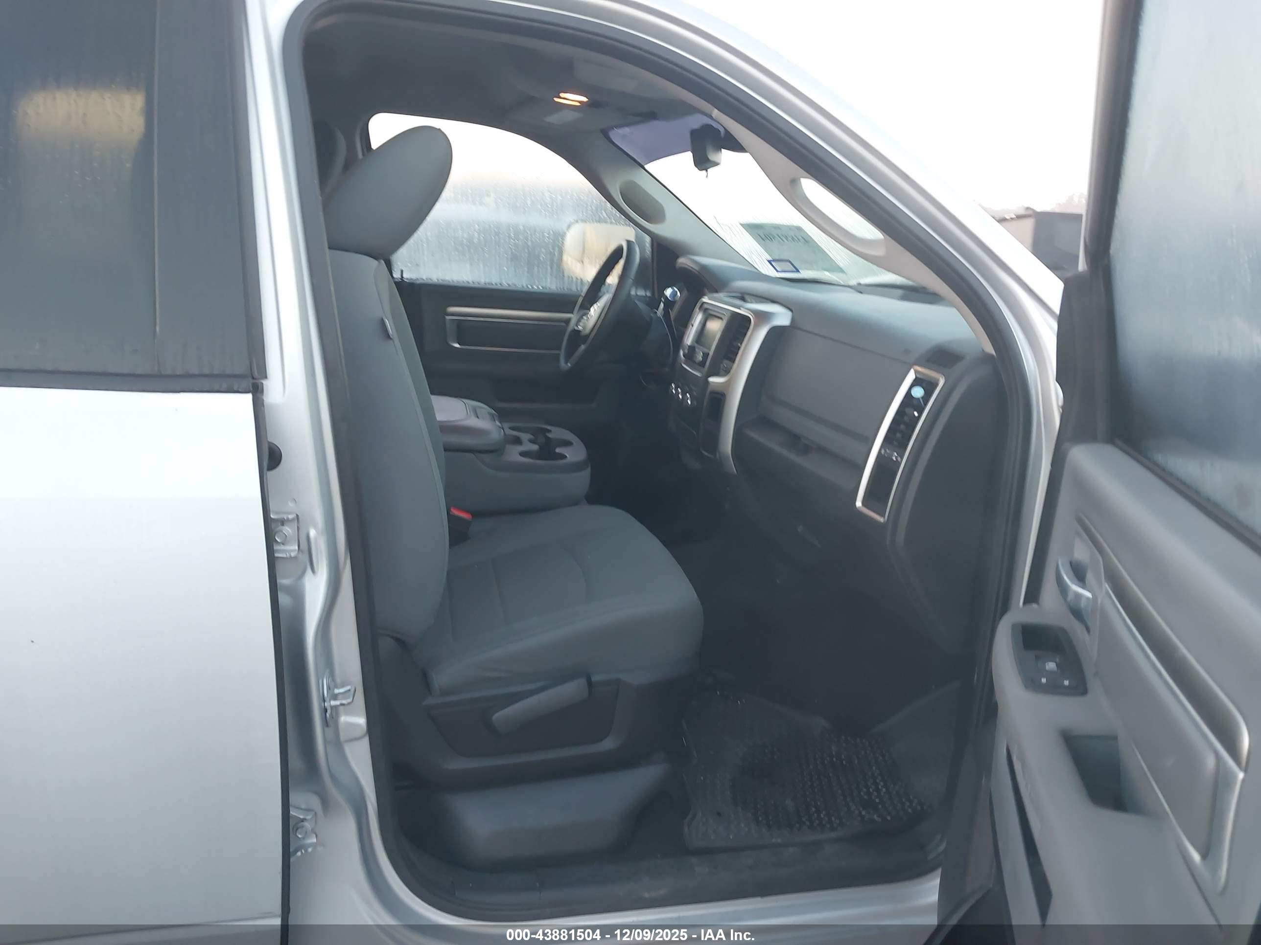 RAM 2500 image 5