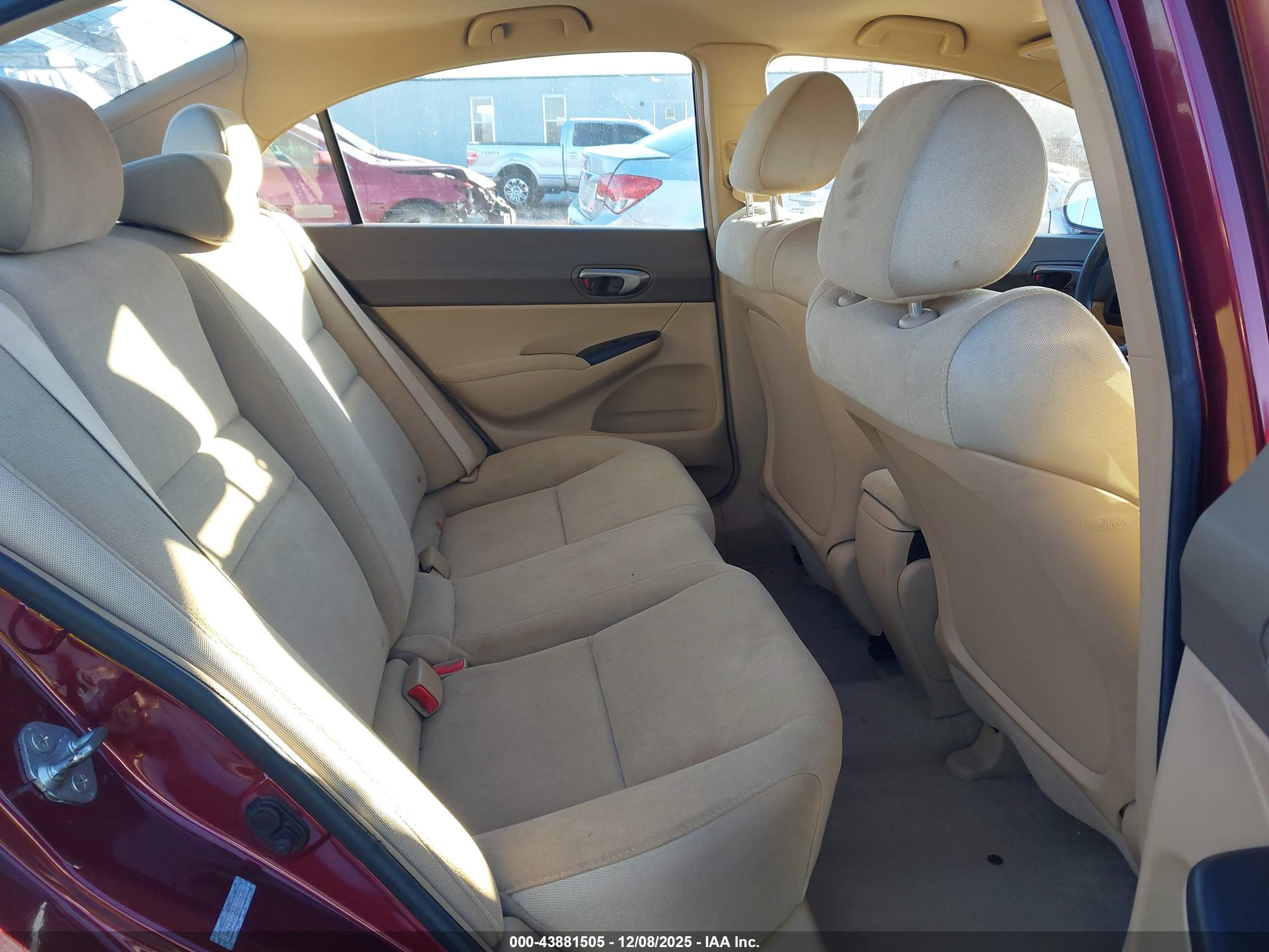 HONDA CIVIC image 8