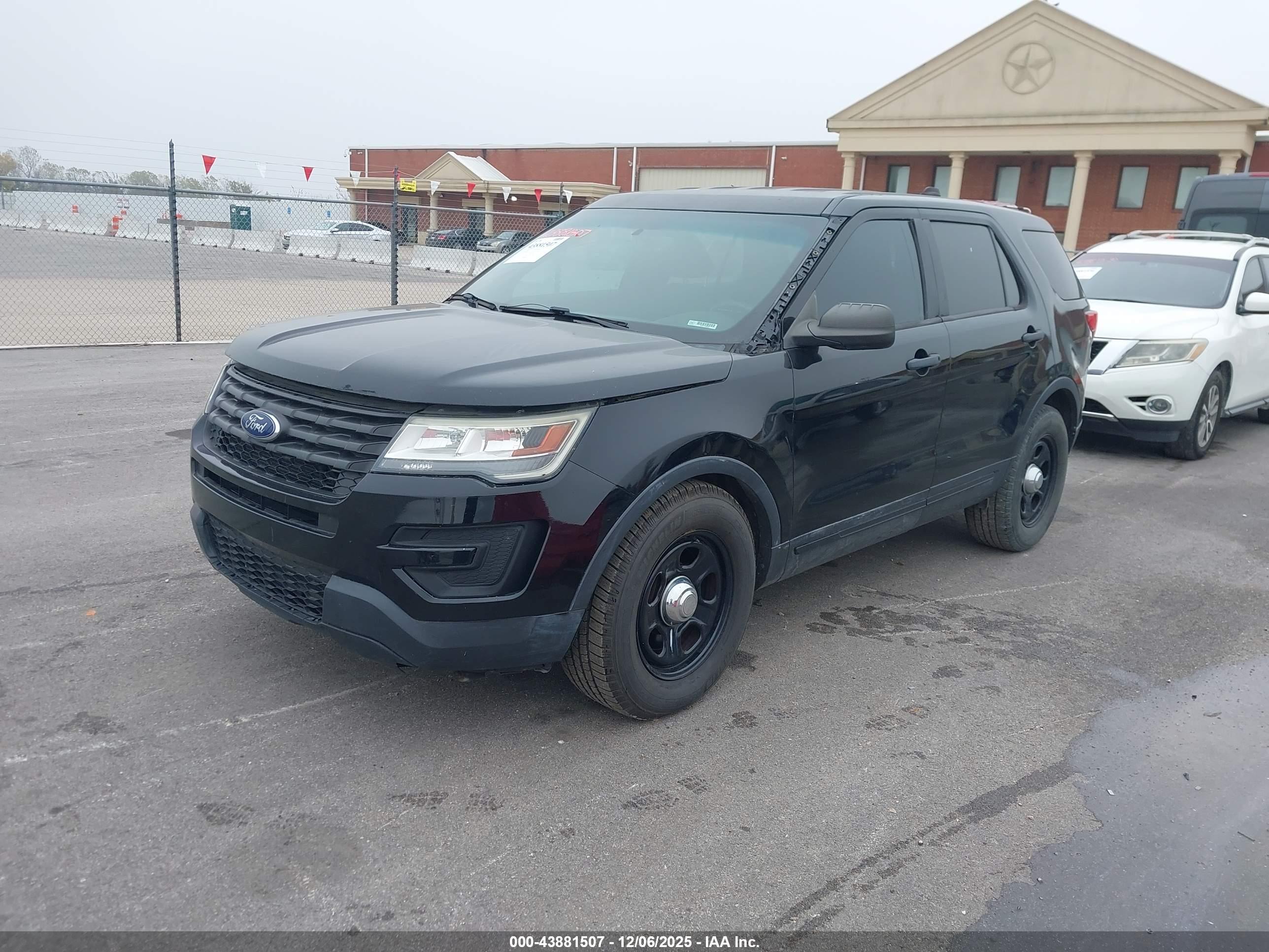 FORD UTILITY image 2