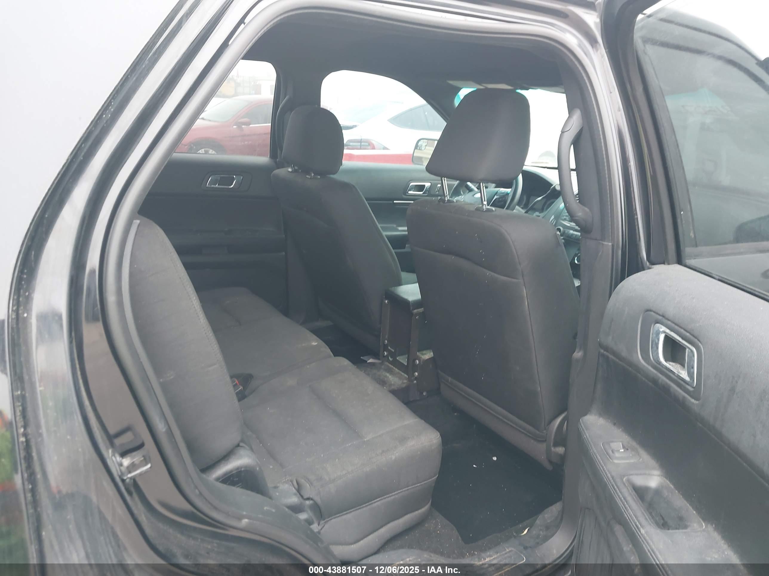 FORD UTILITY image 8