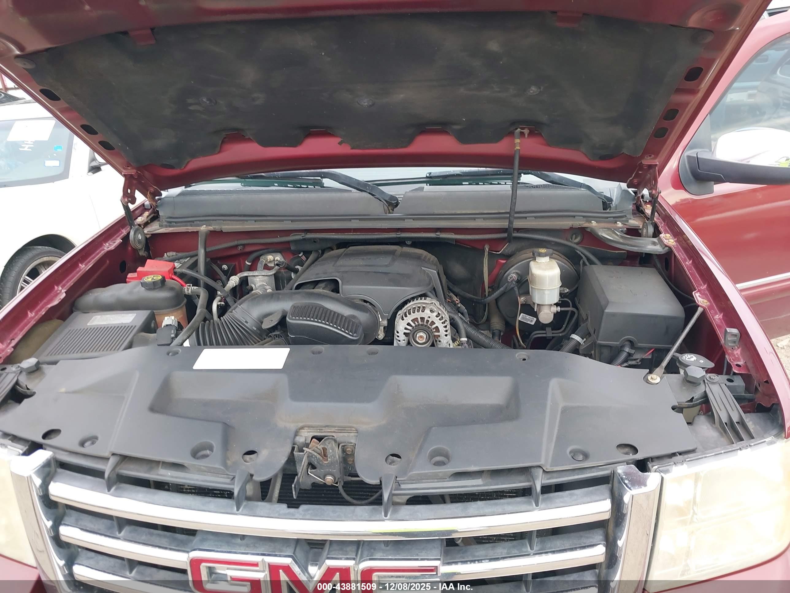 GMC SIERRA image 10