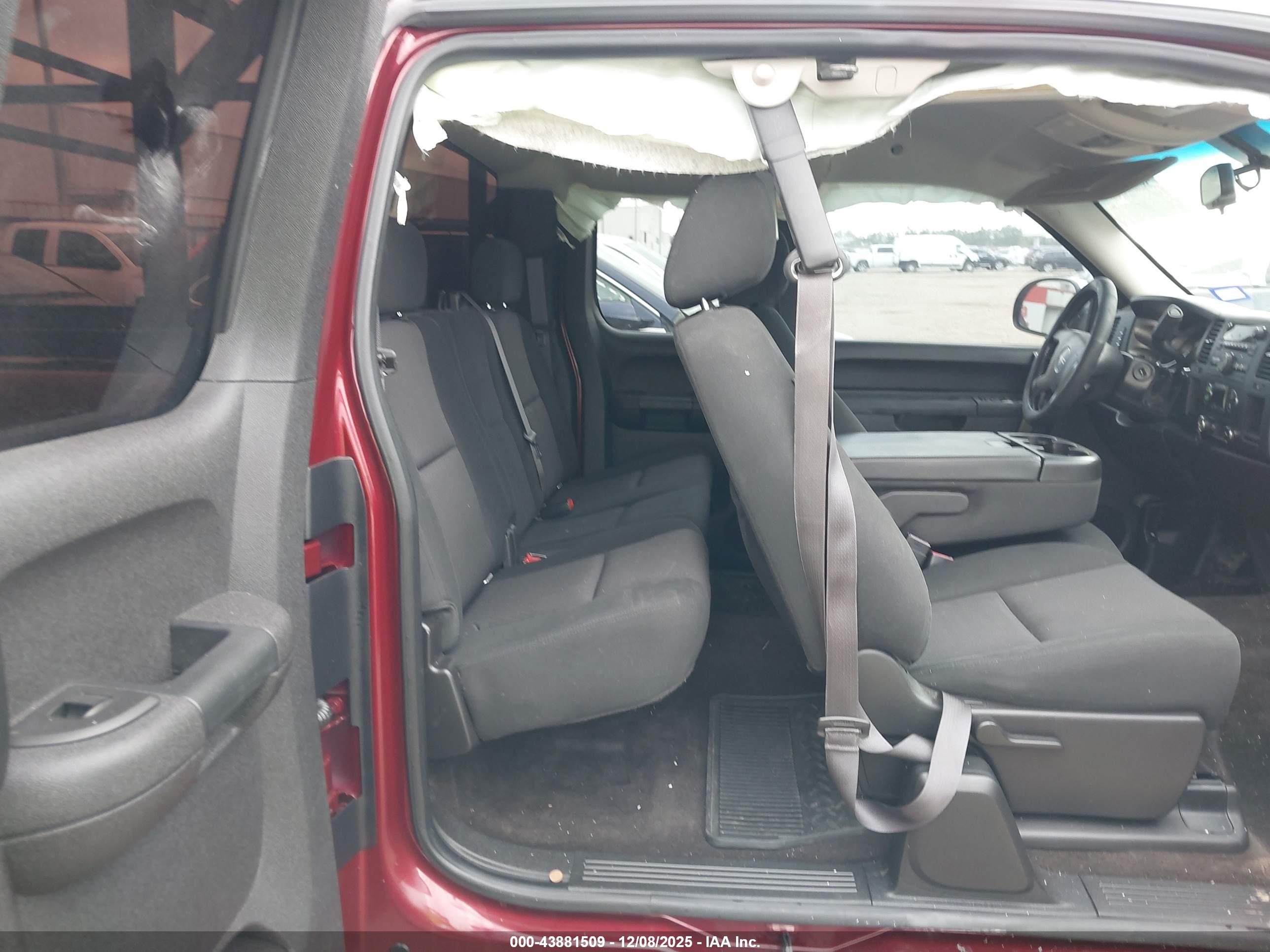 GMC SIERRA image 8