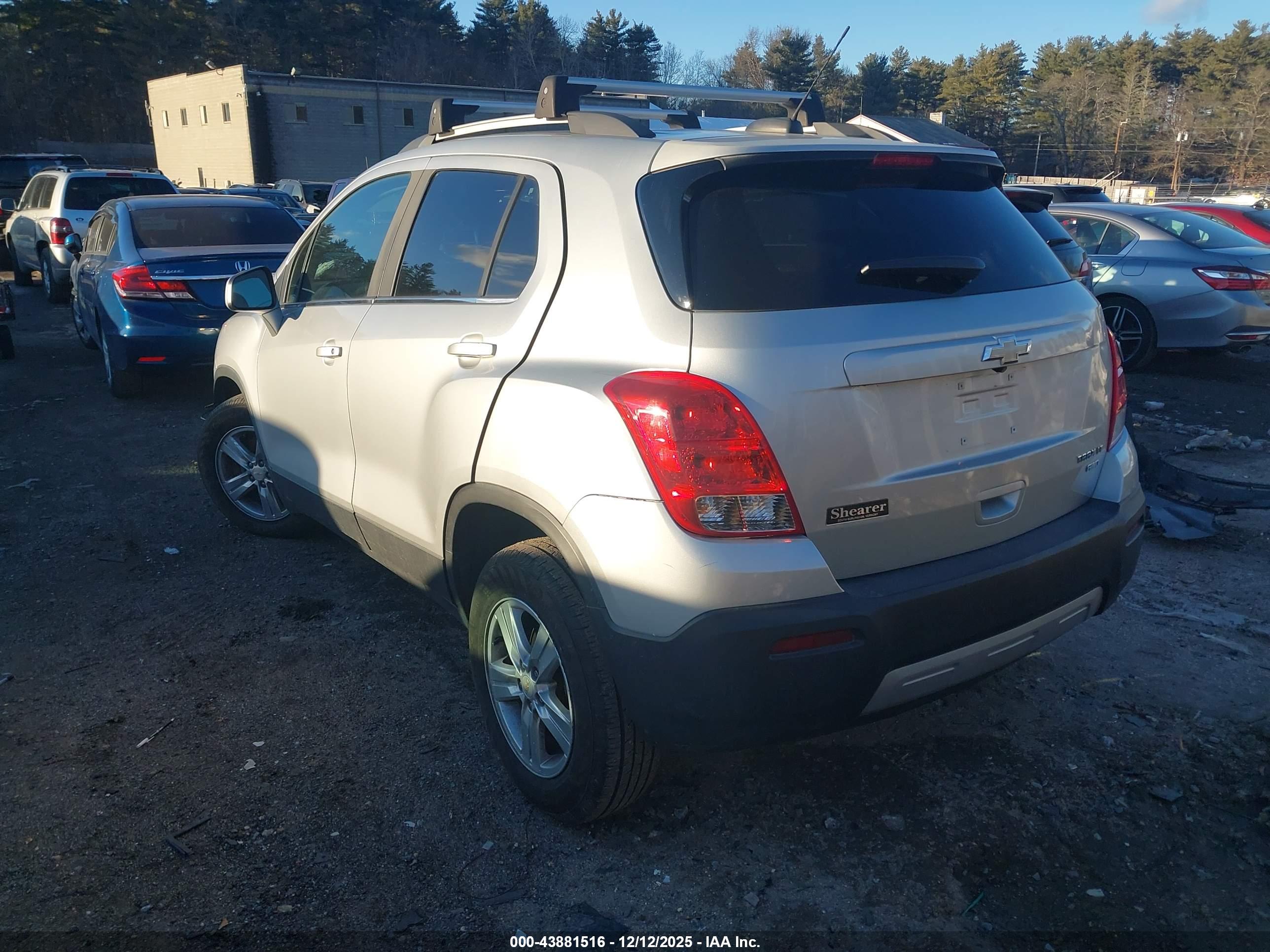 CHEVROLET TRAX image 3