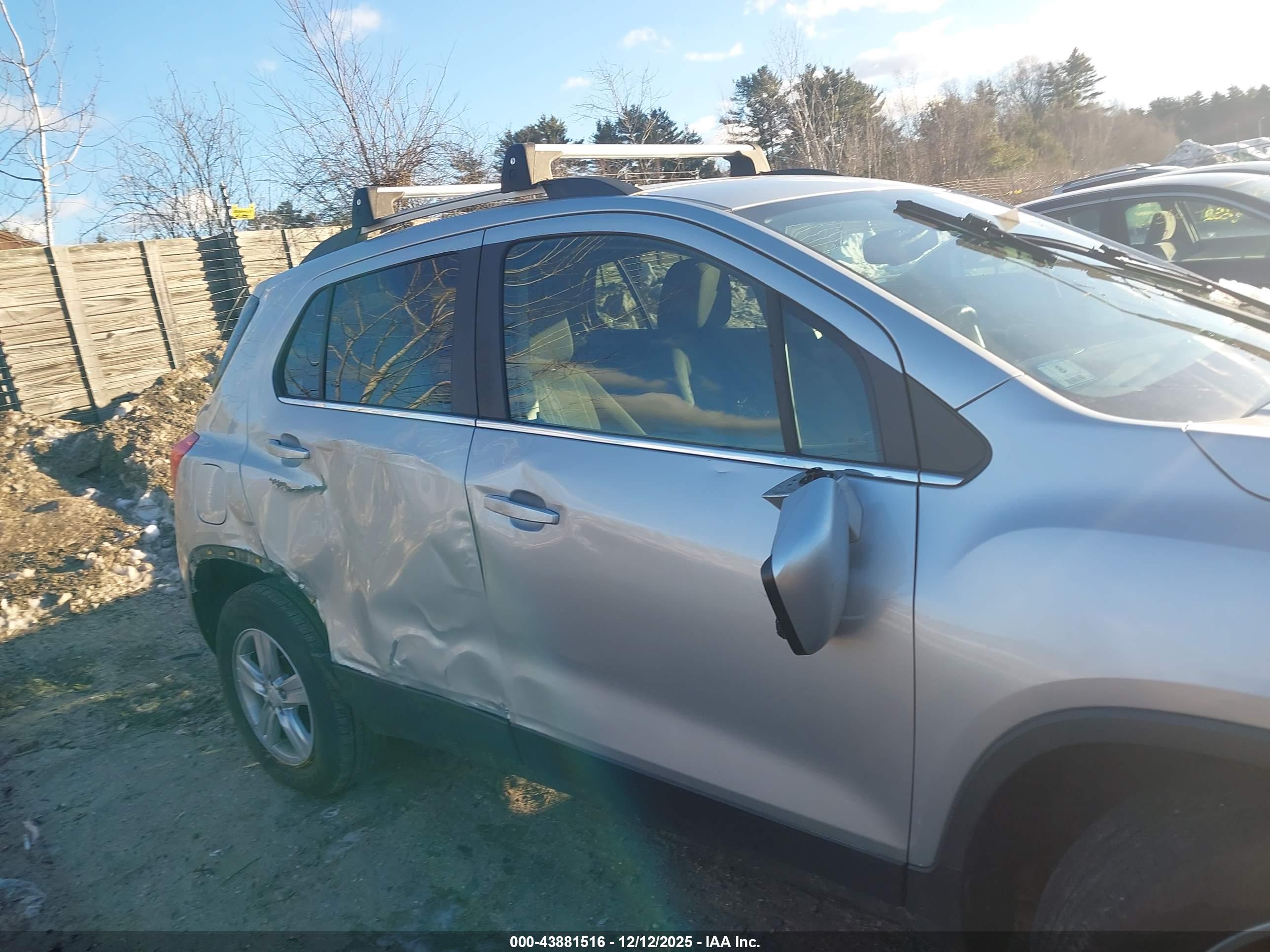 CHEVROLET TRAX image 6