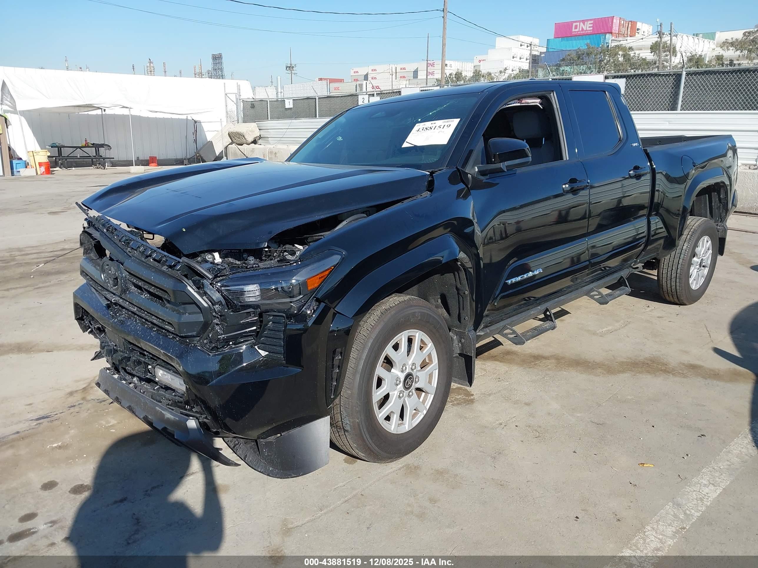 TOYOTA TACOMA image 2