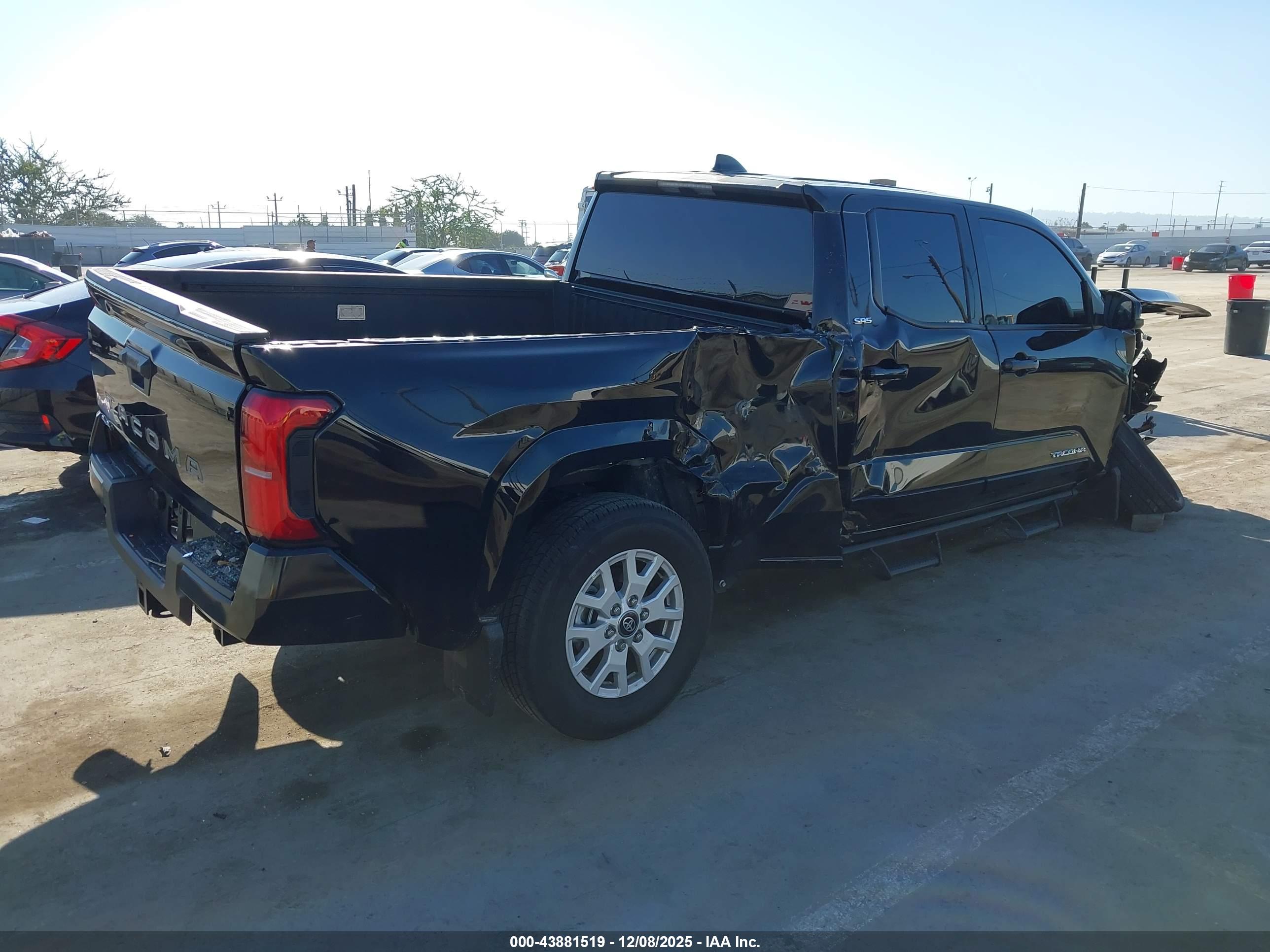 TOYOTA TACOMA image 4