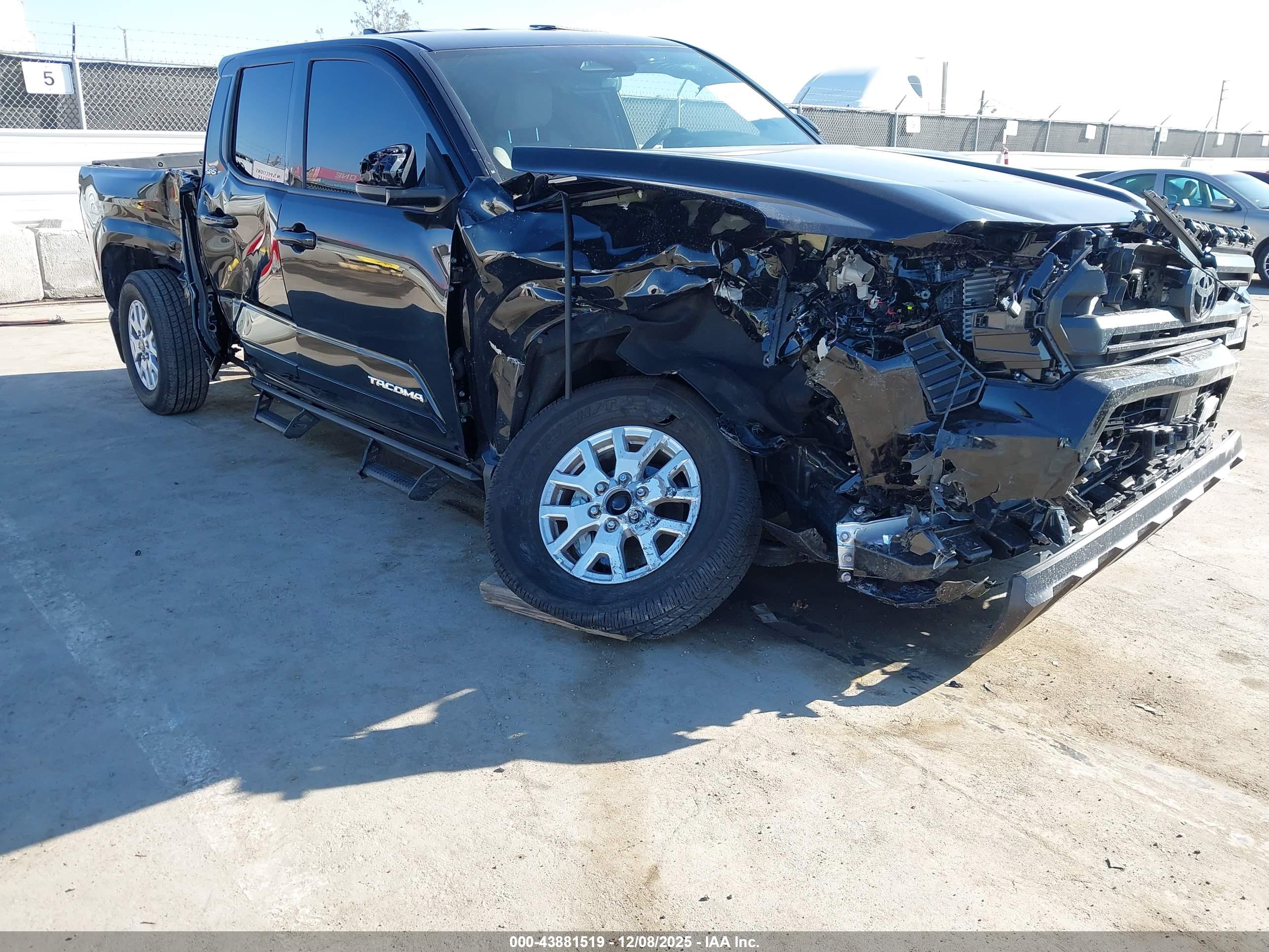 TOYOTA TACOMA image 6