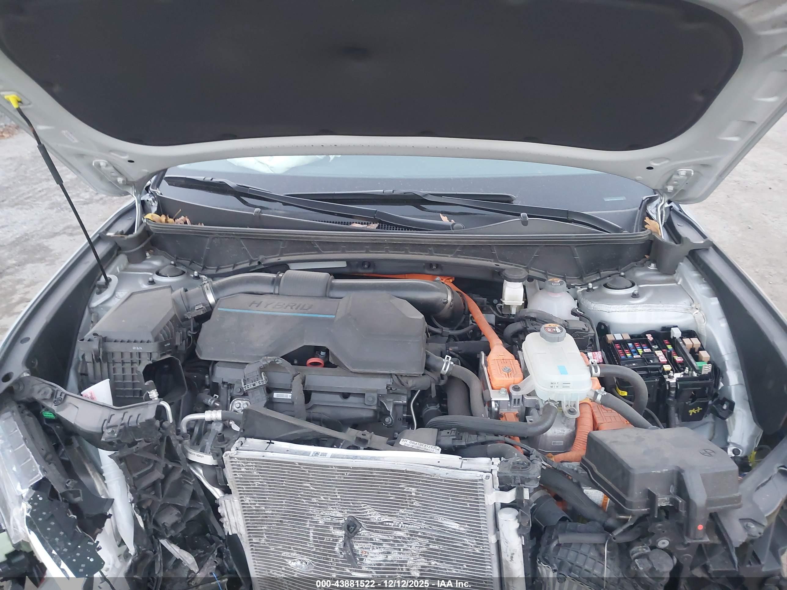 HYUNDAI TUCSON image 10