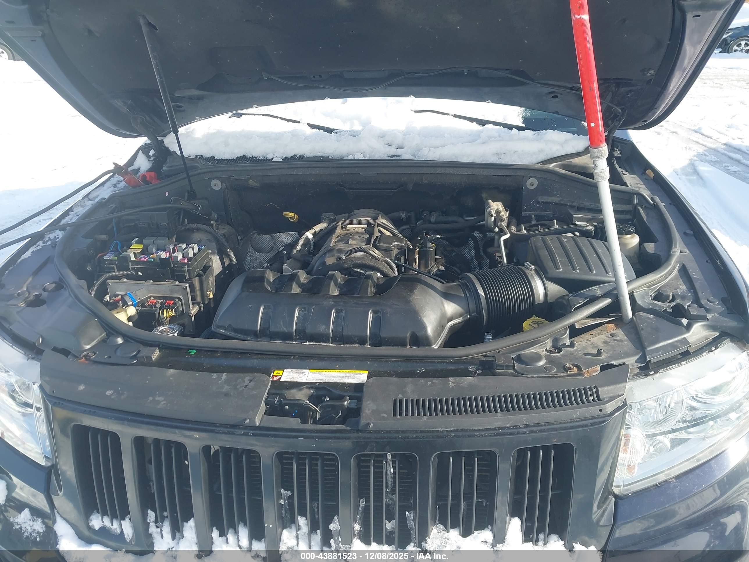 JEEP GRAND image 10