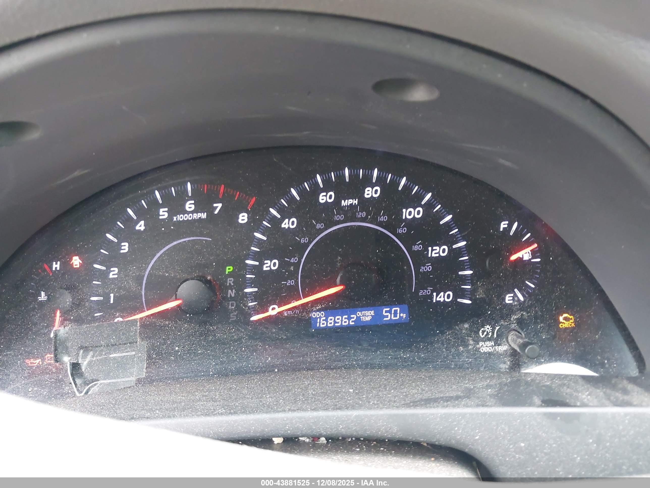 TOYOTA CAMRY image 7