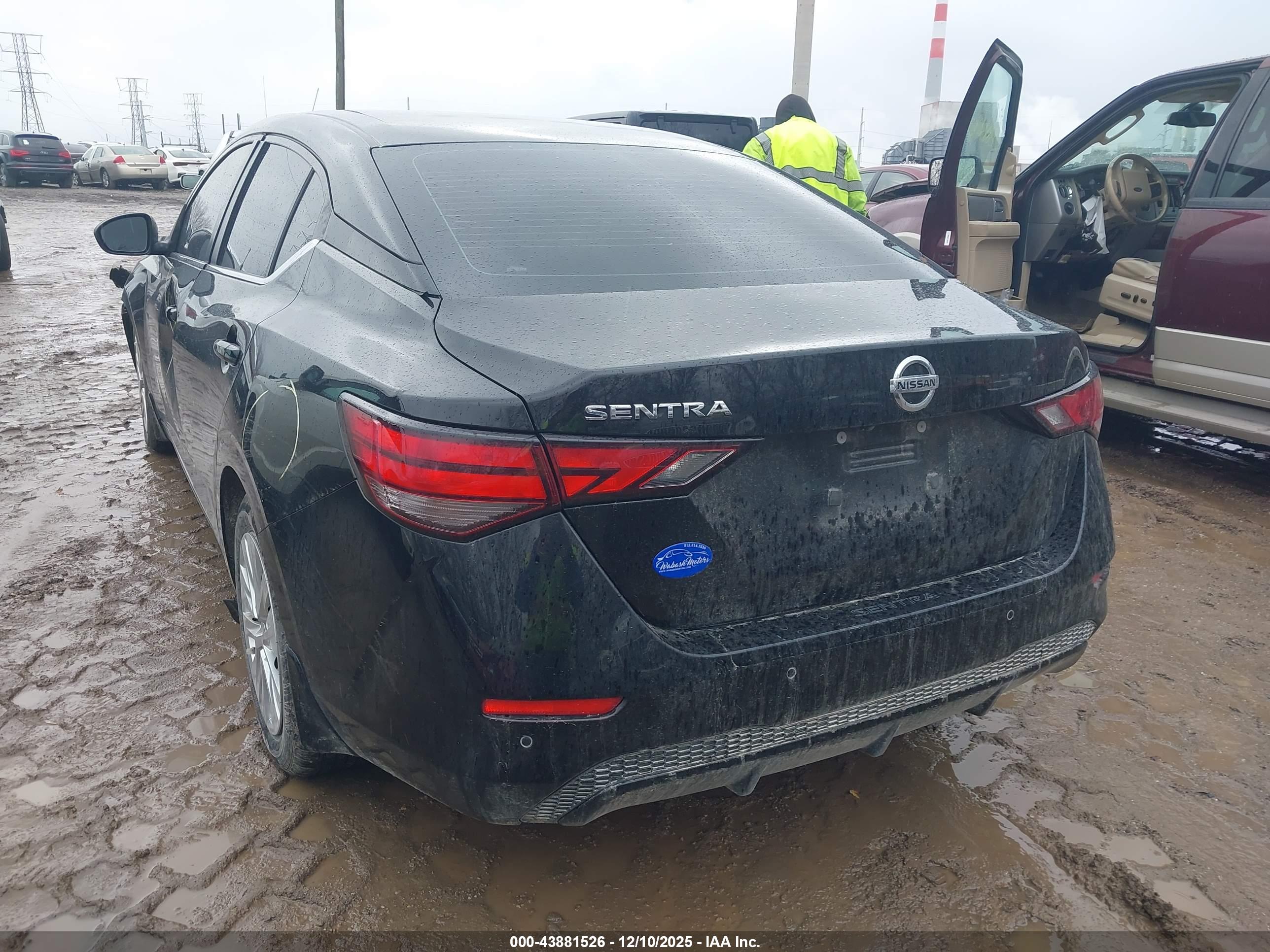 NISSAN SENTRA image 3