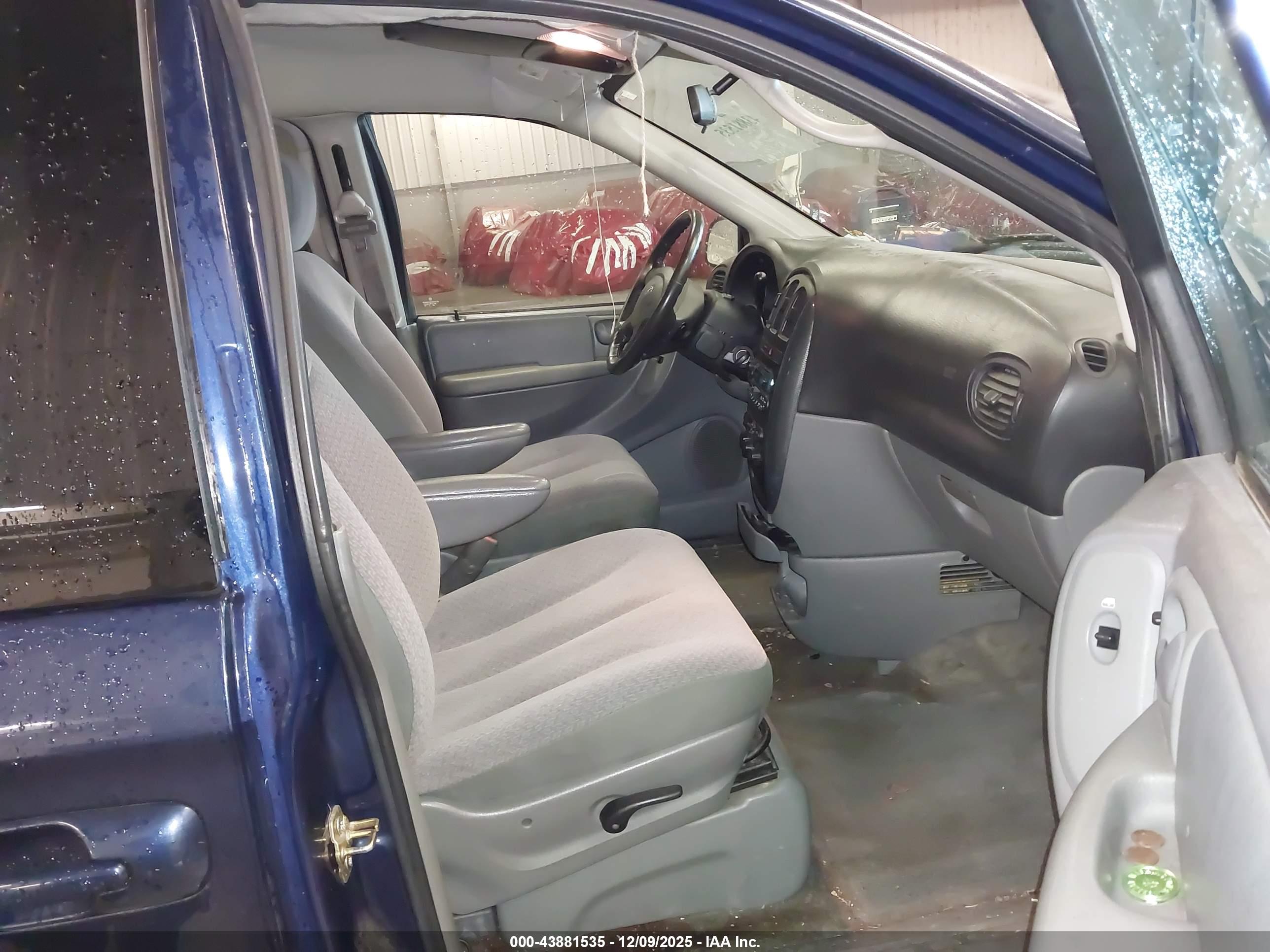DODGE GRAND image 5