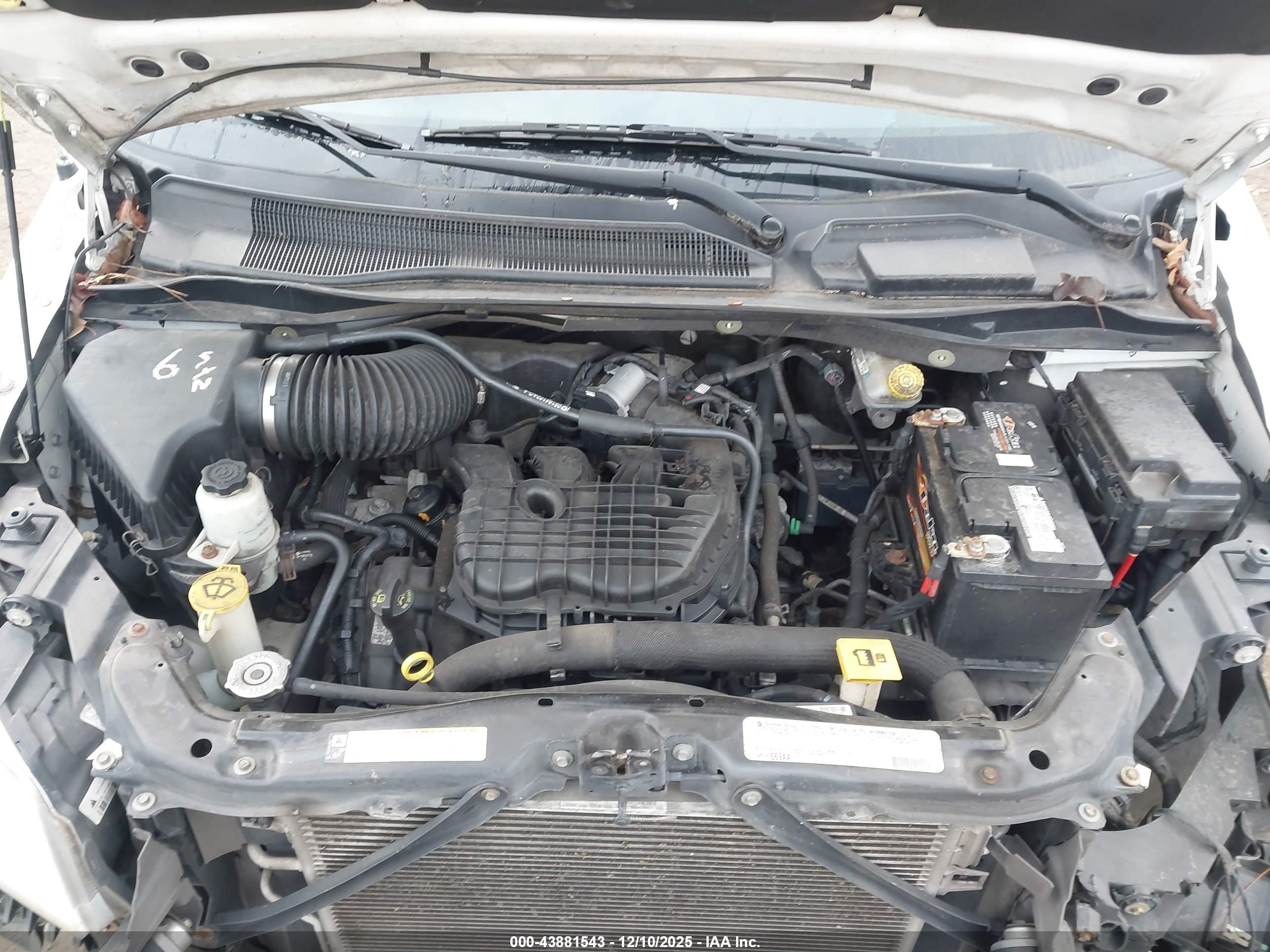 CHRYSLER TOWN image 10