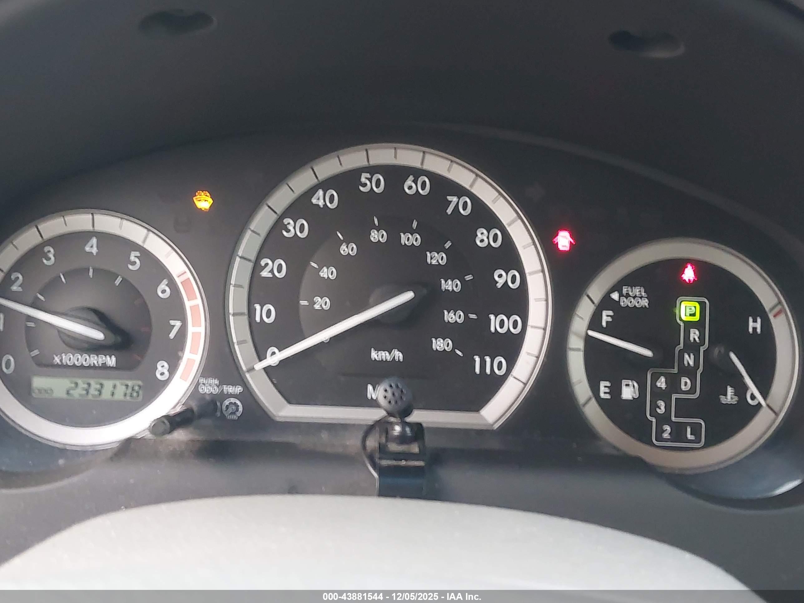 TOYOTA SIENNA image 7