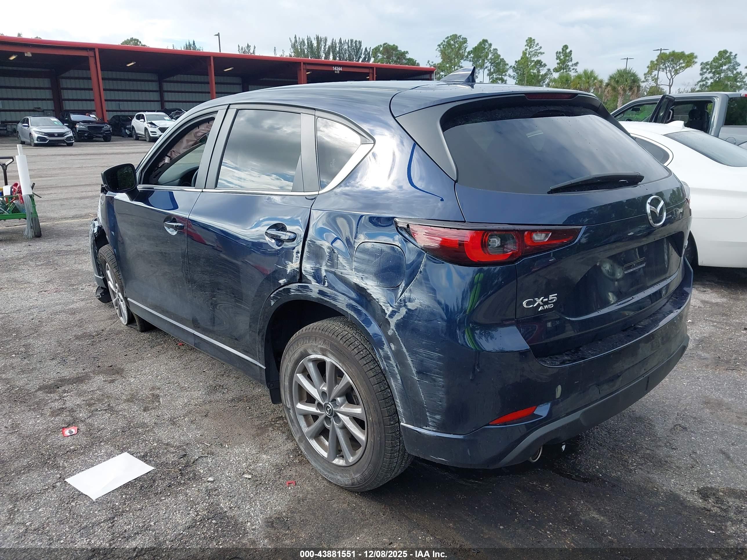 MAZDA CX-5 image 3