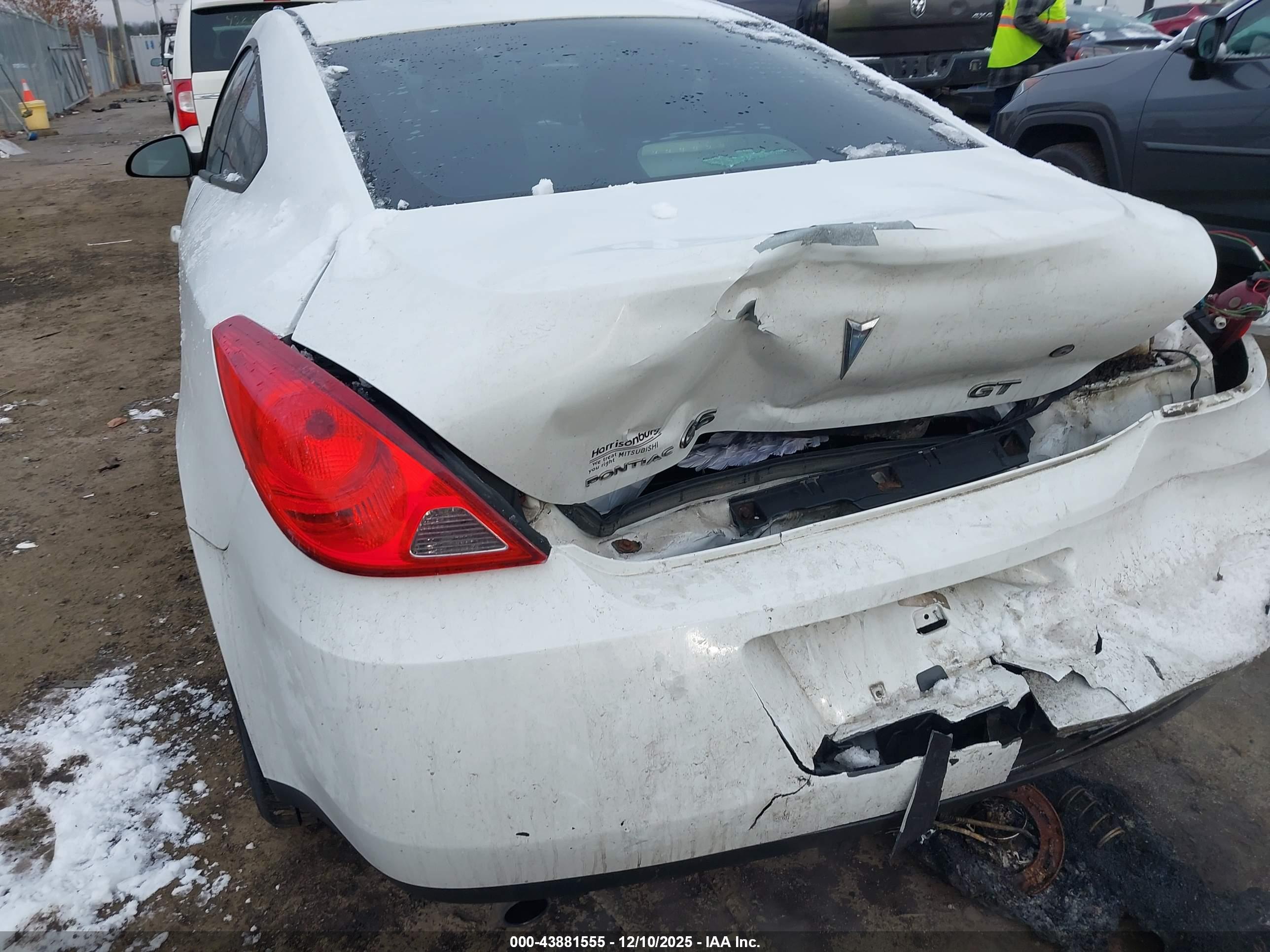 PONTIAC G6 image 6