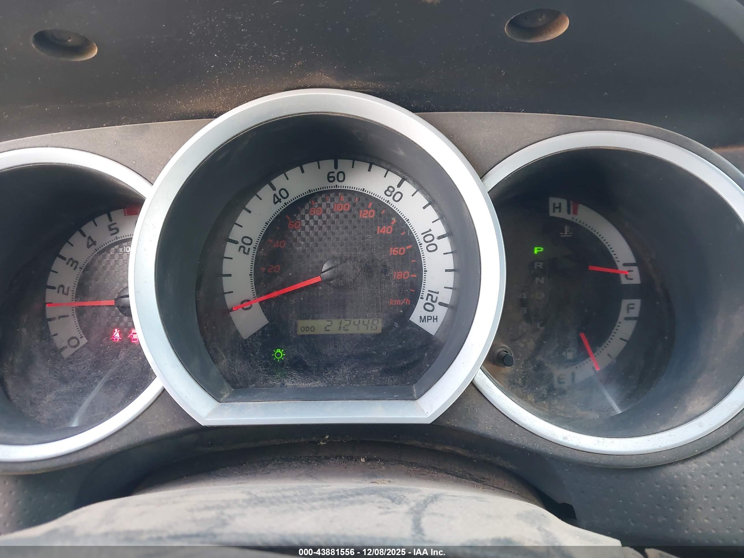 TOYOTA TACOMA image 7