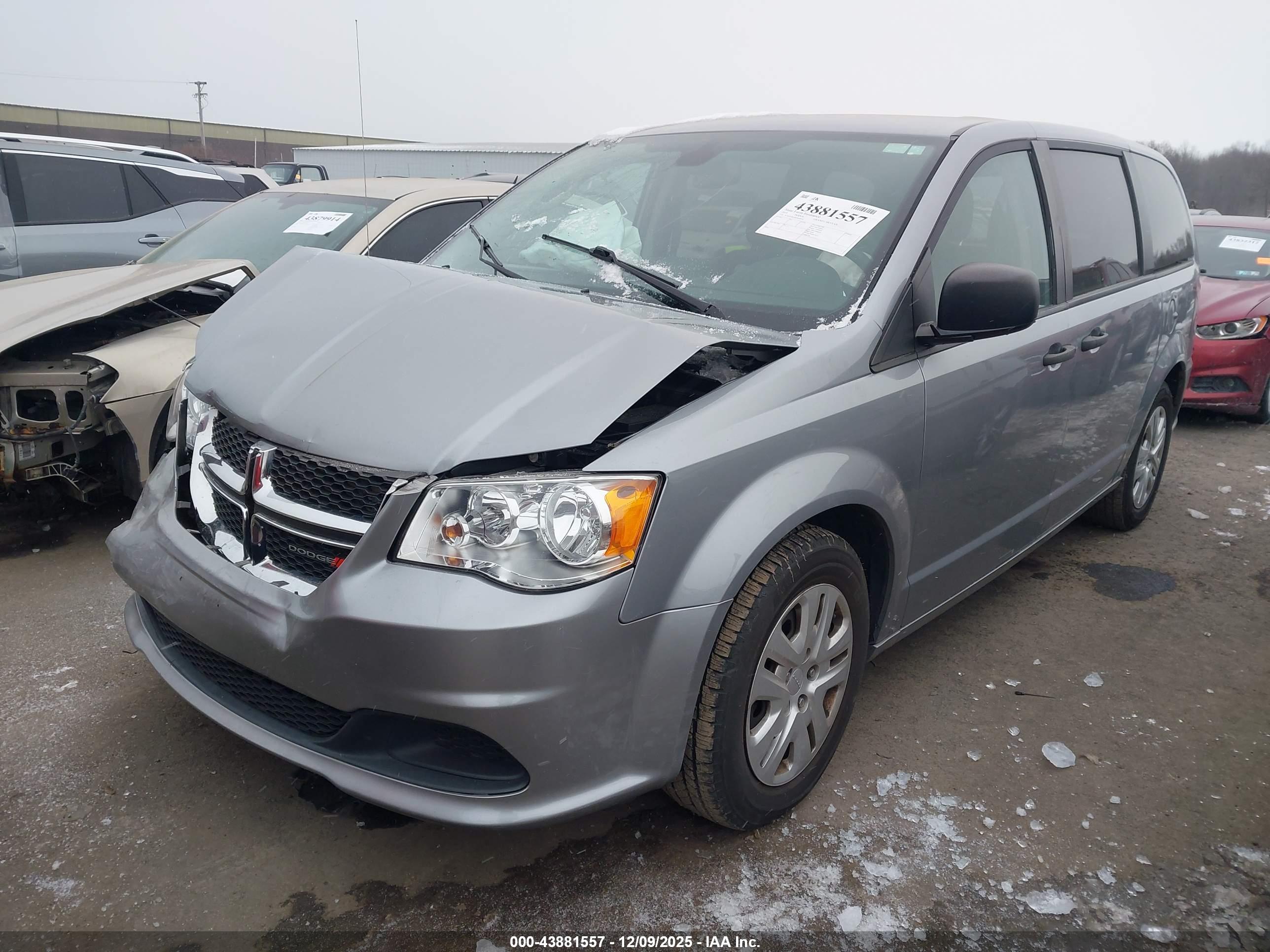 DODGE GRAND image 2